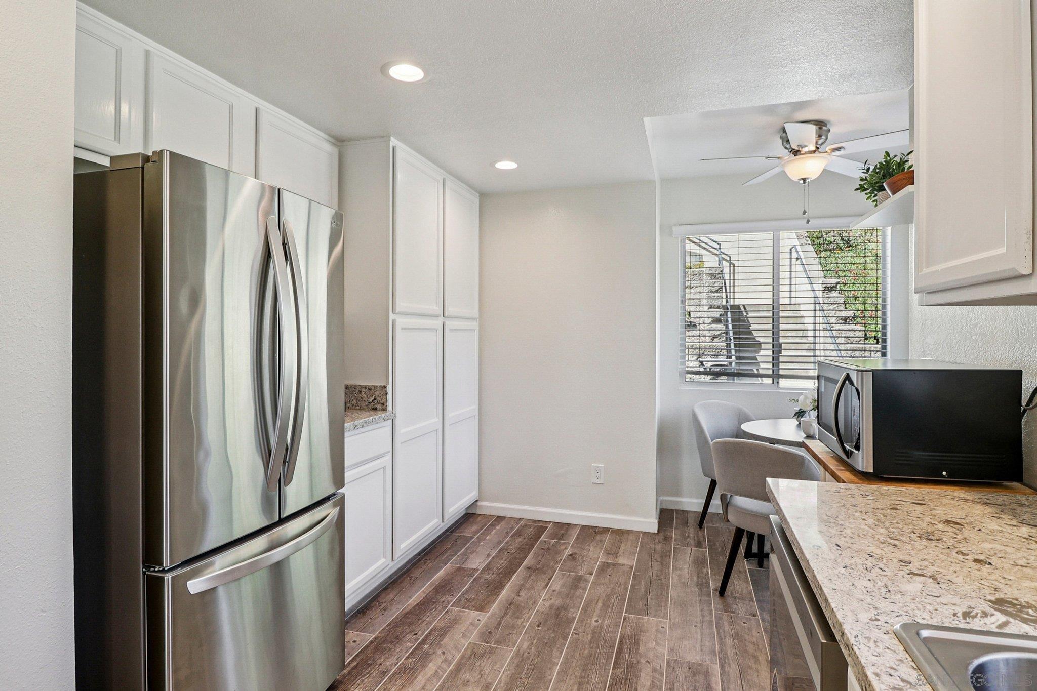 Detail Gallery Image 9 of 28 For 1532  Glenwood Dr, San Diego,  CA 92103 - 2 Beds | 2/1 Baths