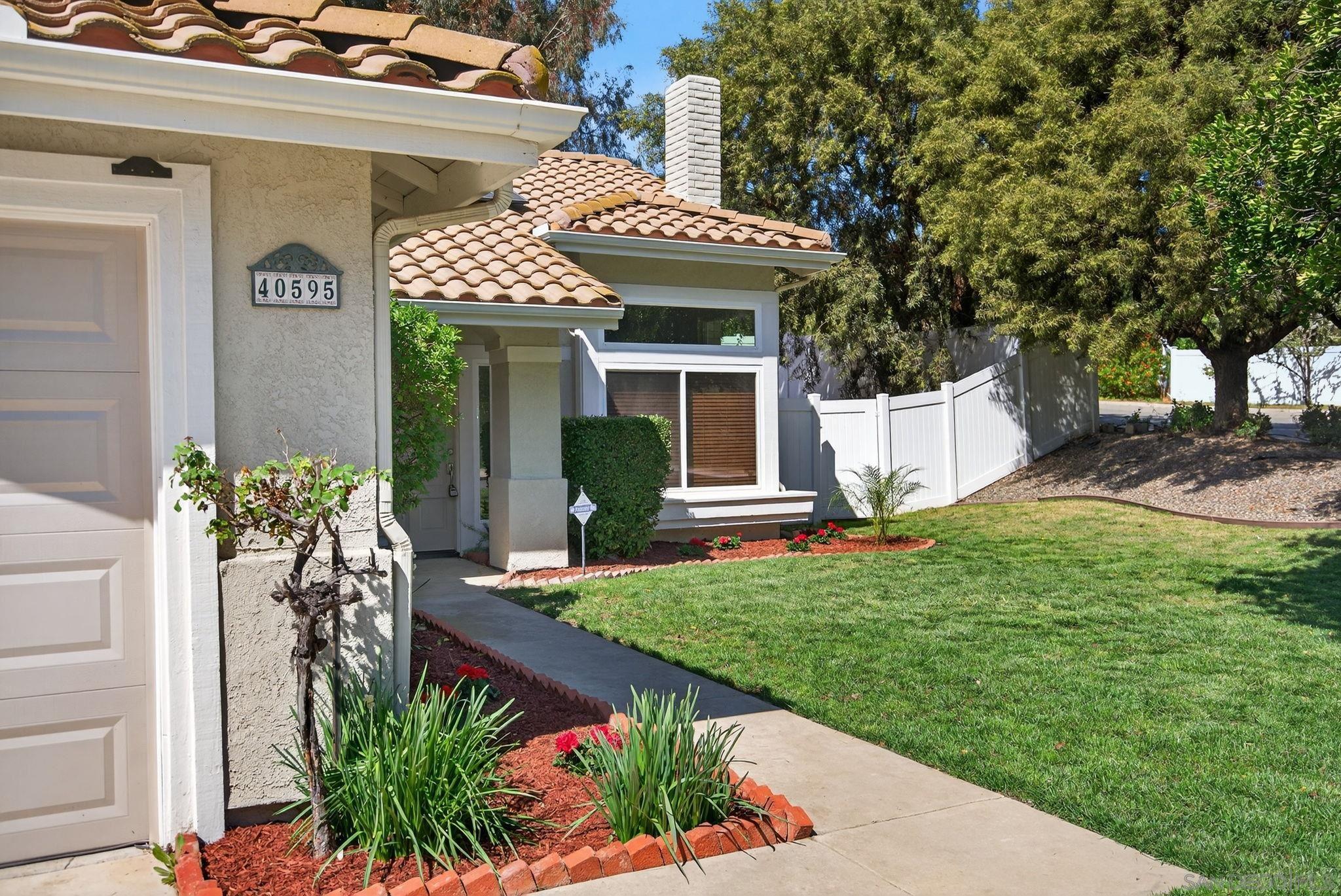 Detail Gallery Image 2 of 19 For 40595  Symeron Way, Murrieta,  CA 92562 - 4 Beds | 2 Baths