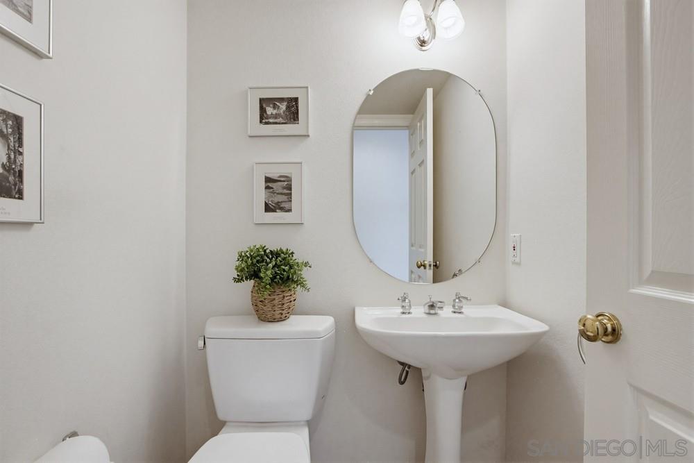 Detail Gallery Image 15 of 35 For 24  Chisholm Trail, Trabuco Canyon,  CA 92679 - 3 Beds | 2/1 Baths