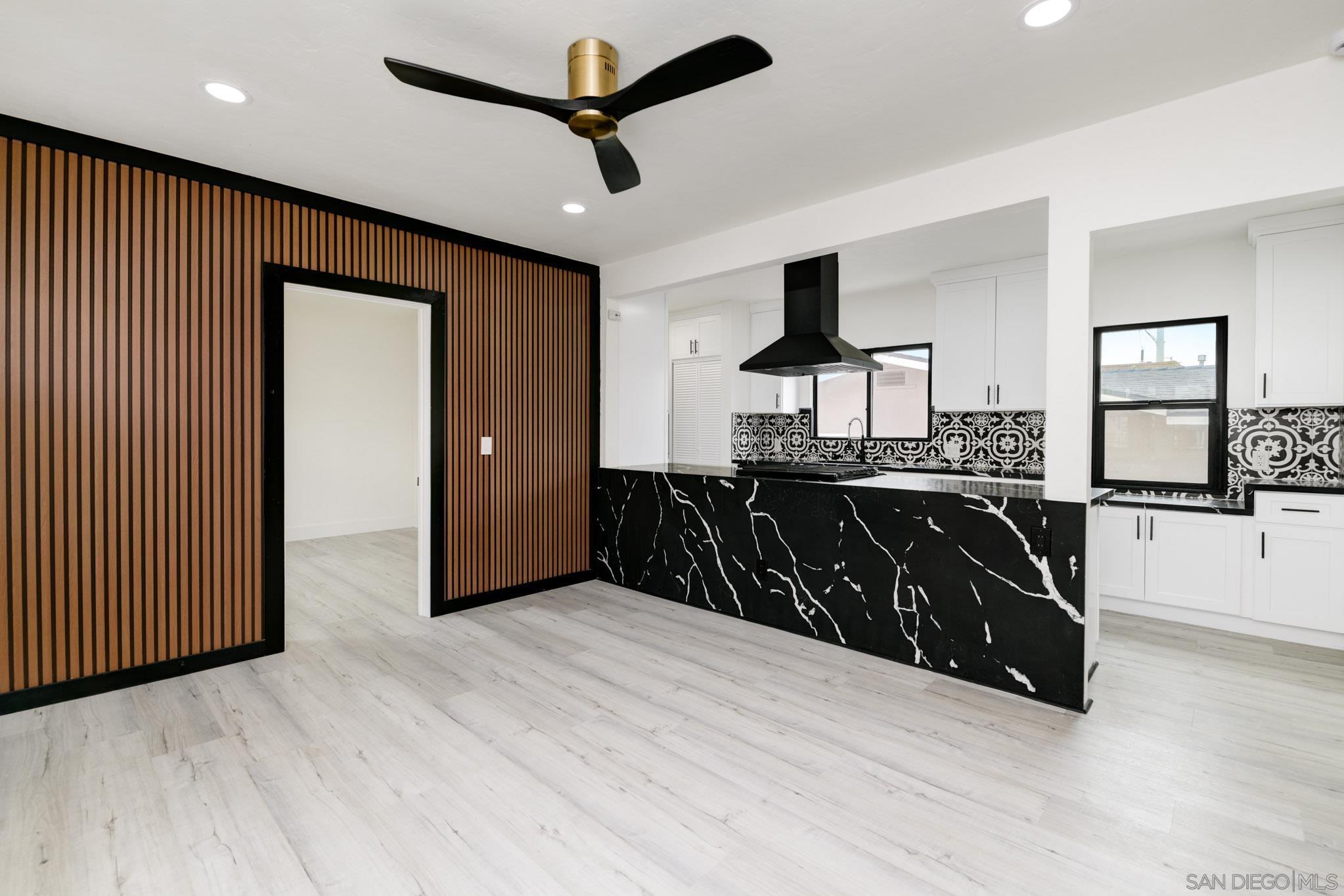 Detail Gallery Image 4 of 28 For 244  26th St, San Diego,  CA 92102 - 2 Beds | 2 Baths