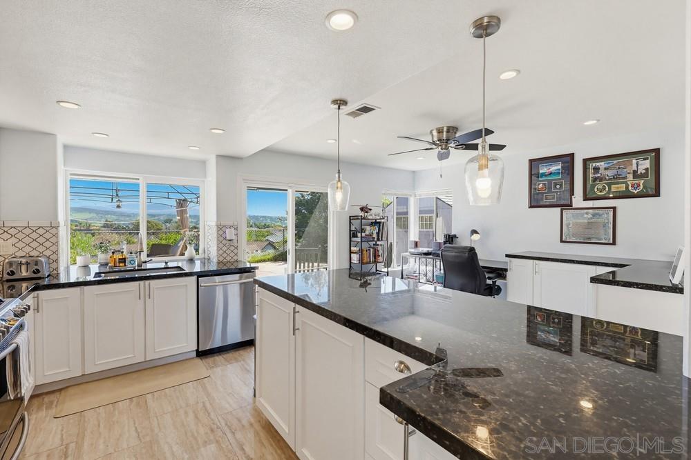 Detail Gallery Image 6 of 75 For 7845  Goode St, San Diego,  CA 92139 - 3 Beds | 2/1 Baths