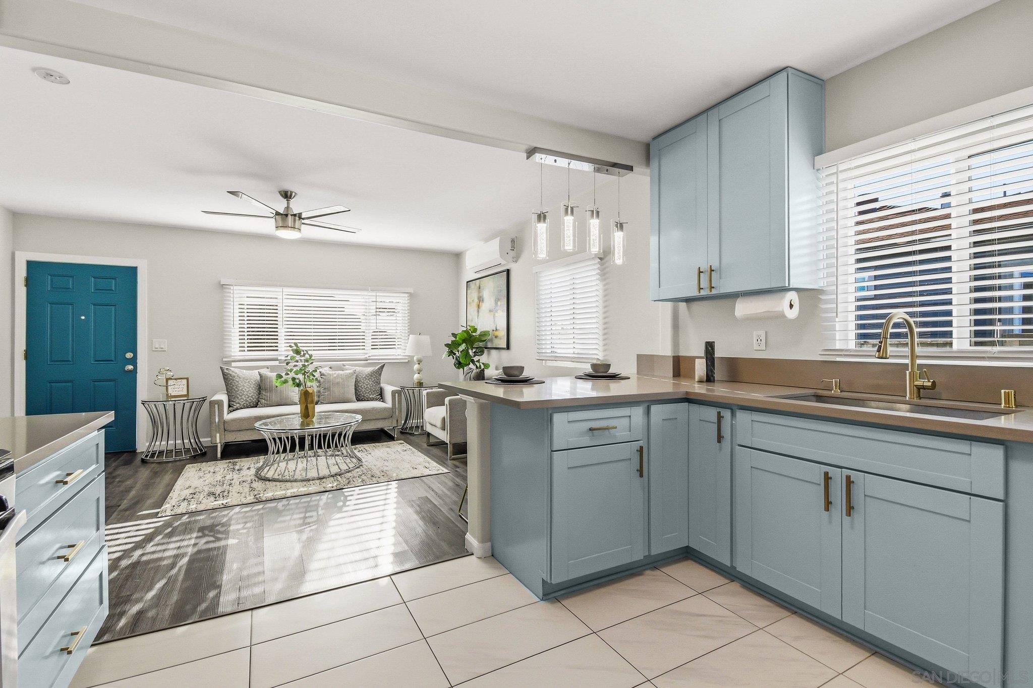 Detail Gallery Image 12 of 32 For 4806  Castle Ave, San Diego,  CA 92105 - 3 Beds | 2 Baths