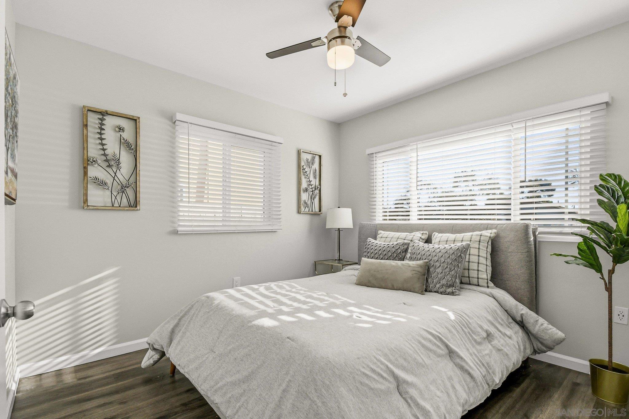 Detail Gallery Image 14 of 32 For 4806  Castle Ave, San Diego,  CA 92105 - 3 Beds | 2 Baths