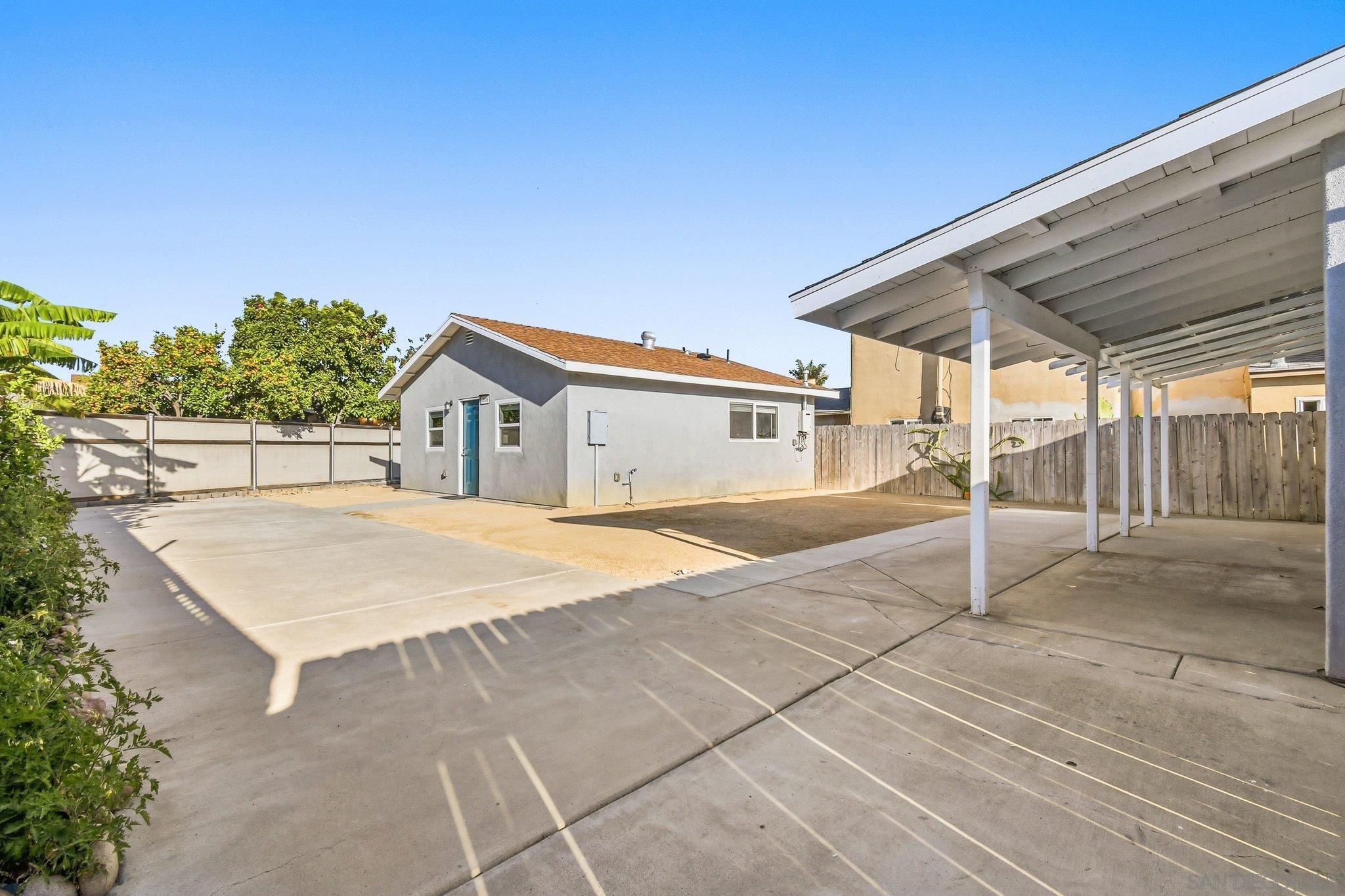 Detail Gallery Image 19 of 32 For 4806  Castle Ave, San Diego,  CA 92105 - 3 Beds | 2 Baths