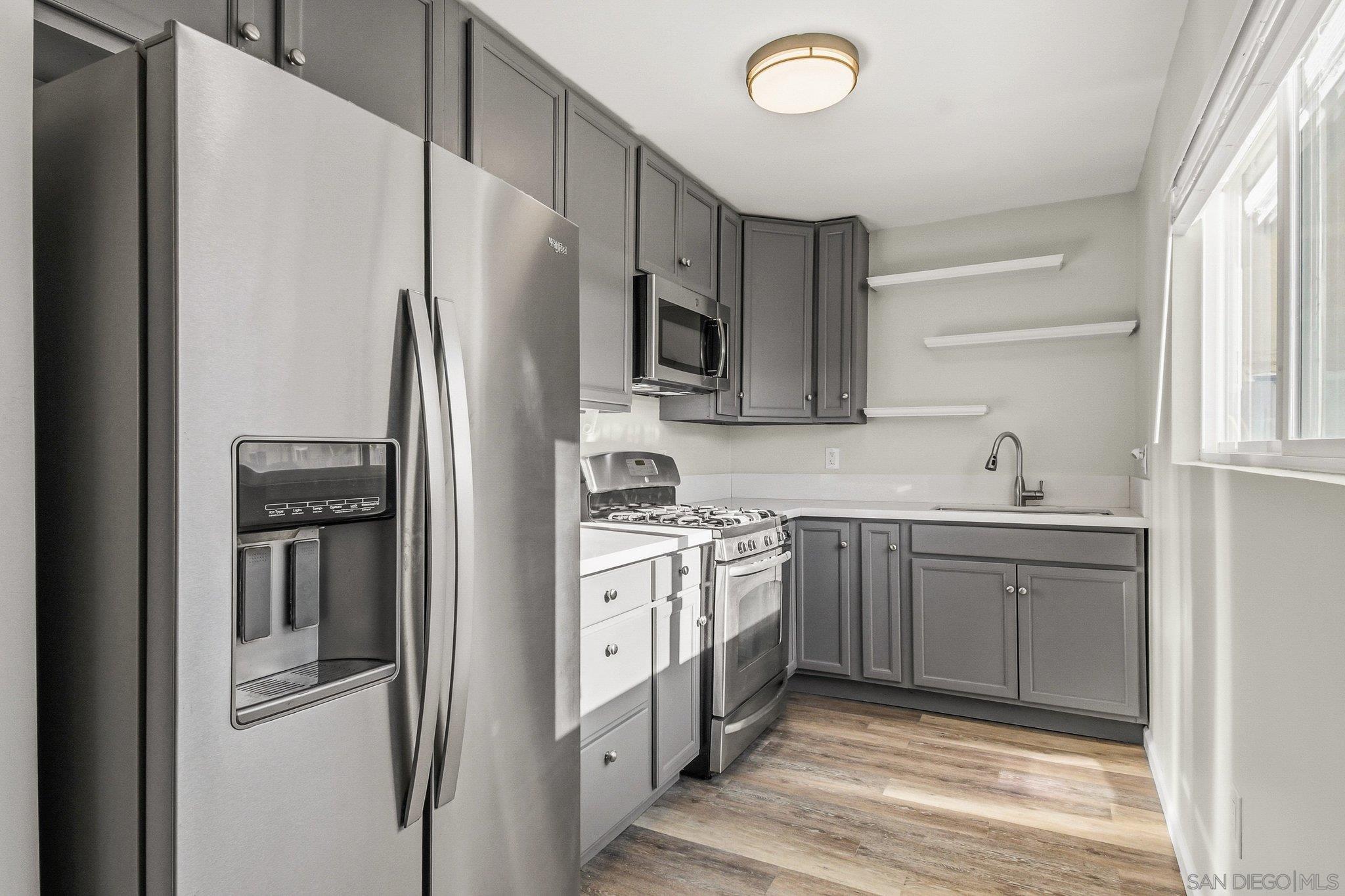 Detail Gallery Image 25 of 32 For 4806  Castle Ave, San Diego,  CA 92105 - 3 Beds | 2 Baths