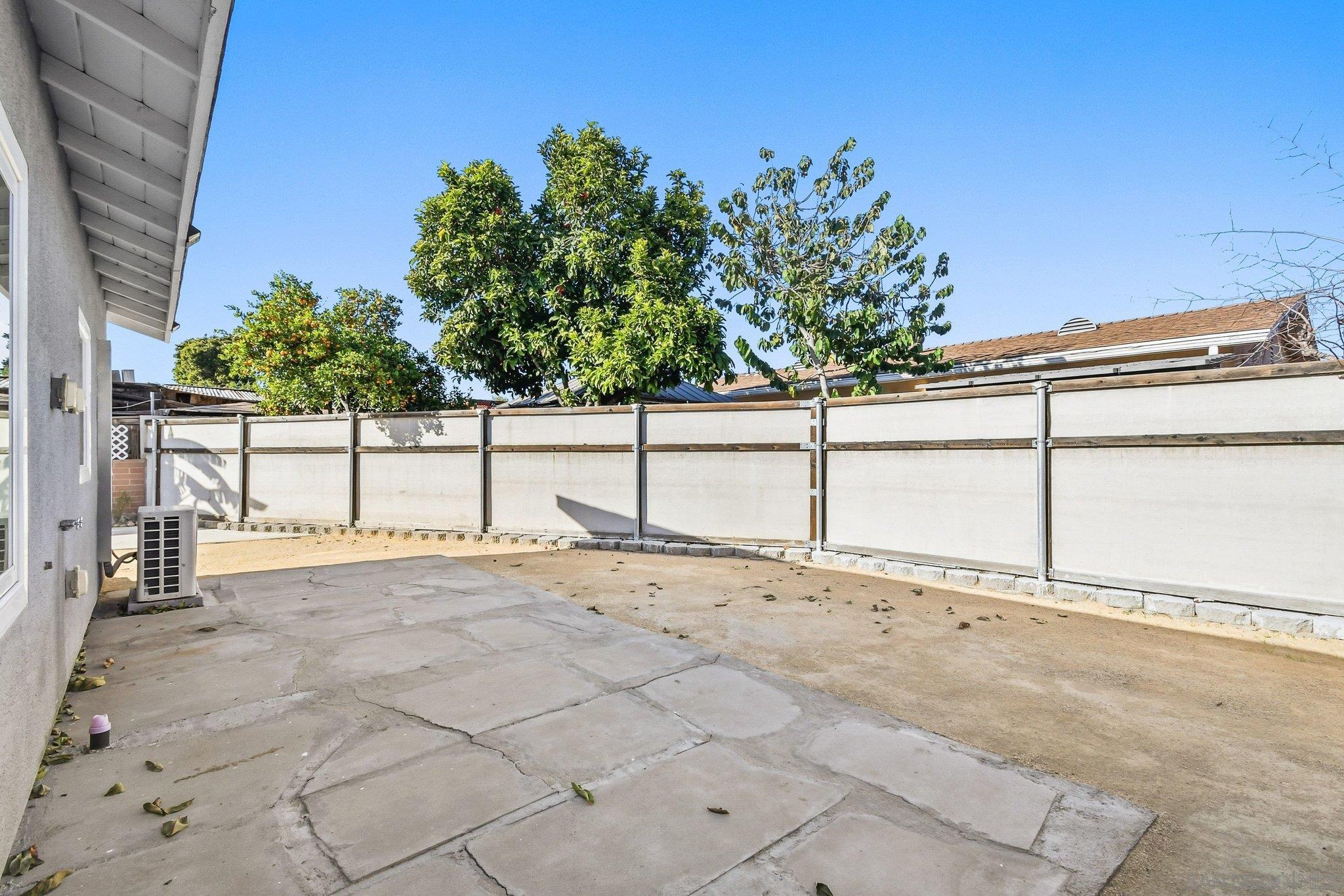 Detail Gallery Image 31 of 32 For 4806  Castle Ave, San Diego,  CA 92105 - 3 Beds | 2 Baths