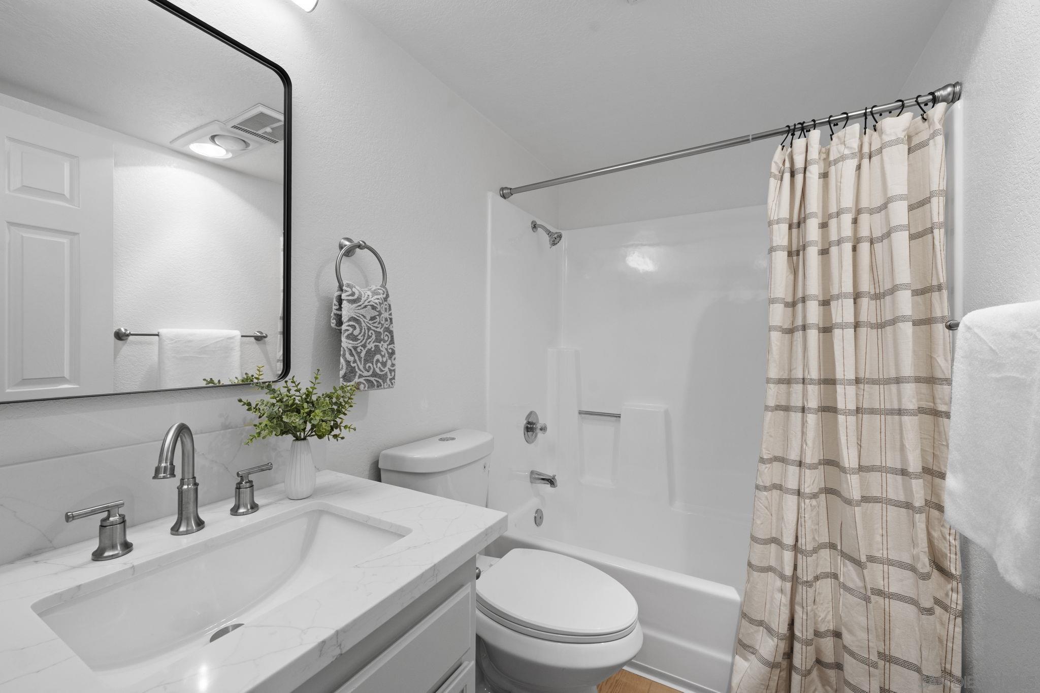 Detail Gallery Image 12 of 23 For 4575  Contour Blvd  #103,  San Diego,  CA 92115 - 2 Beds | 2 Baths