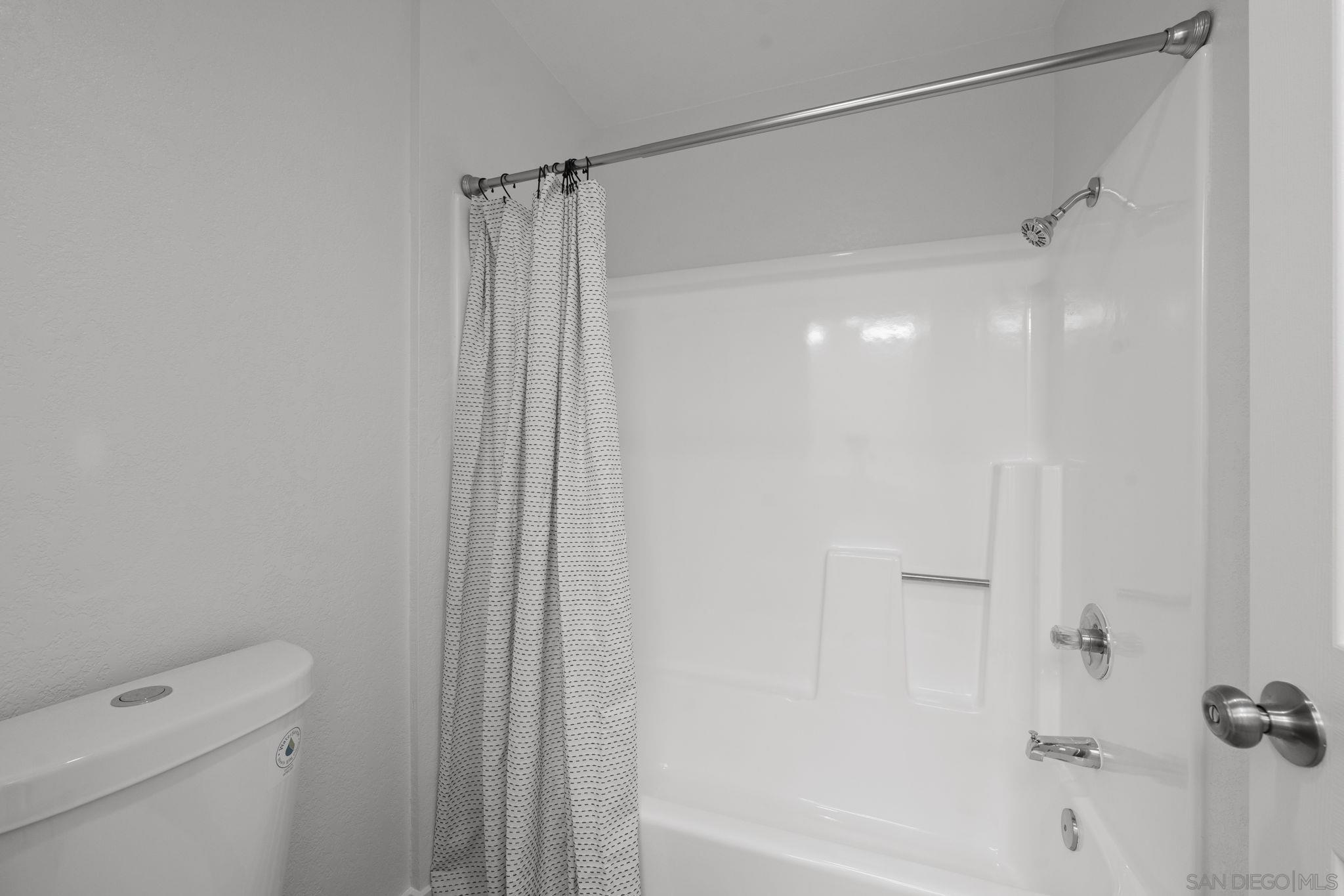 Detail Gallery Image 17 of 23 For 4575  Contour Blvd  #103,  San Diego,  CA 92115 - 2 Beds | 2 Baths