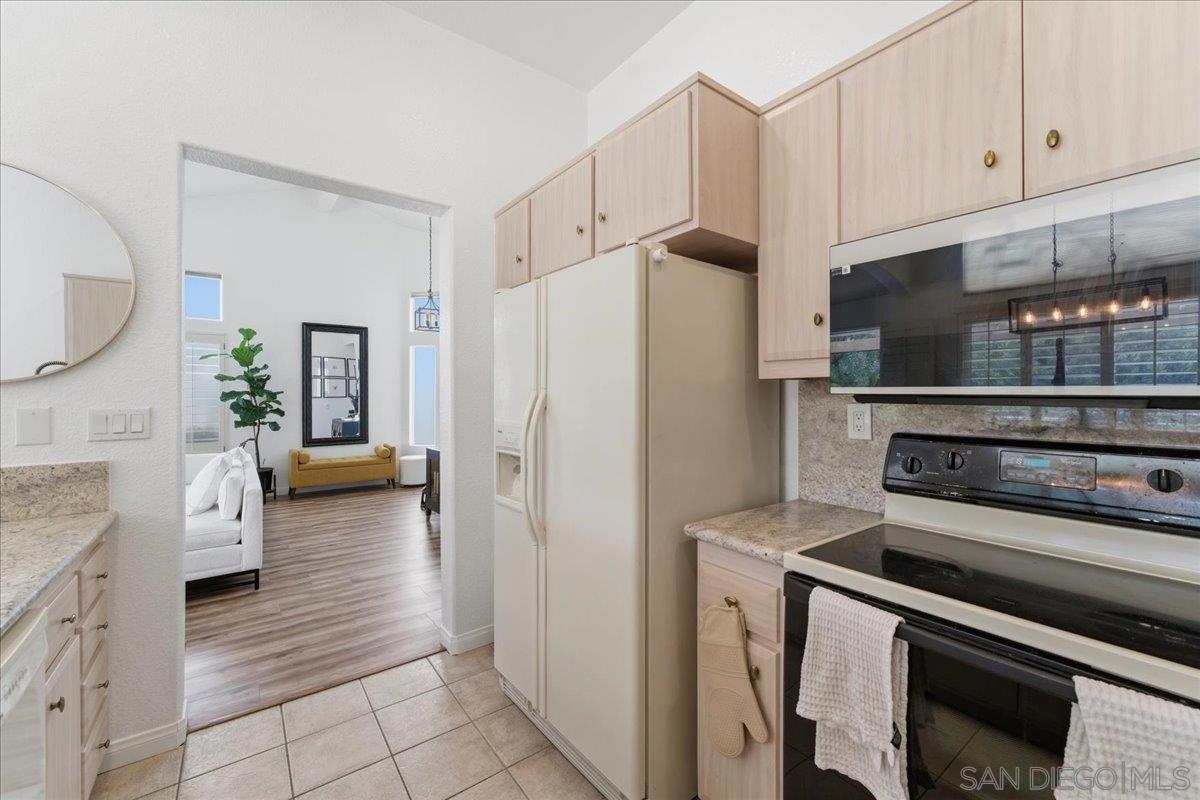 Detail Gallery Image 11 of 40 For 29585  Circle R Greens, Escondido,  CA 92026 - 3 Beds | 2 Baths