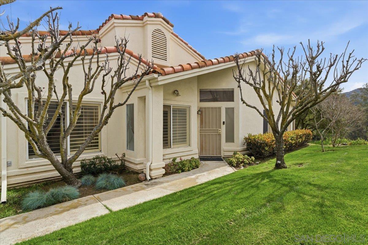 Detail Gallery Image 3 of 40 For 29585  Circle R Greens, Escondido,  CA 92026 - 3 Beds | 2 Baths