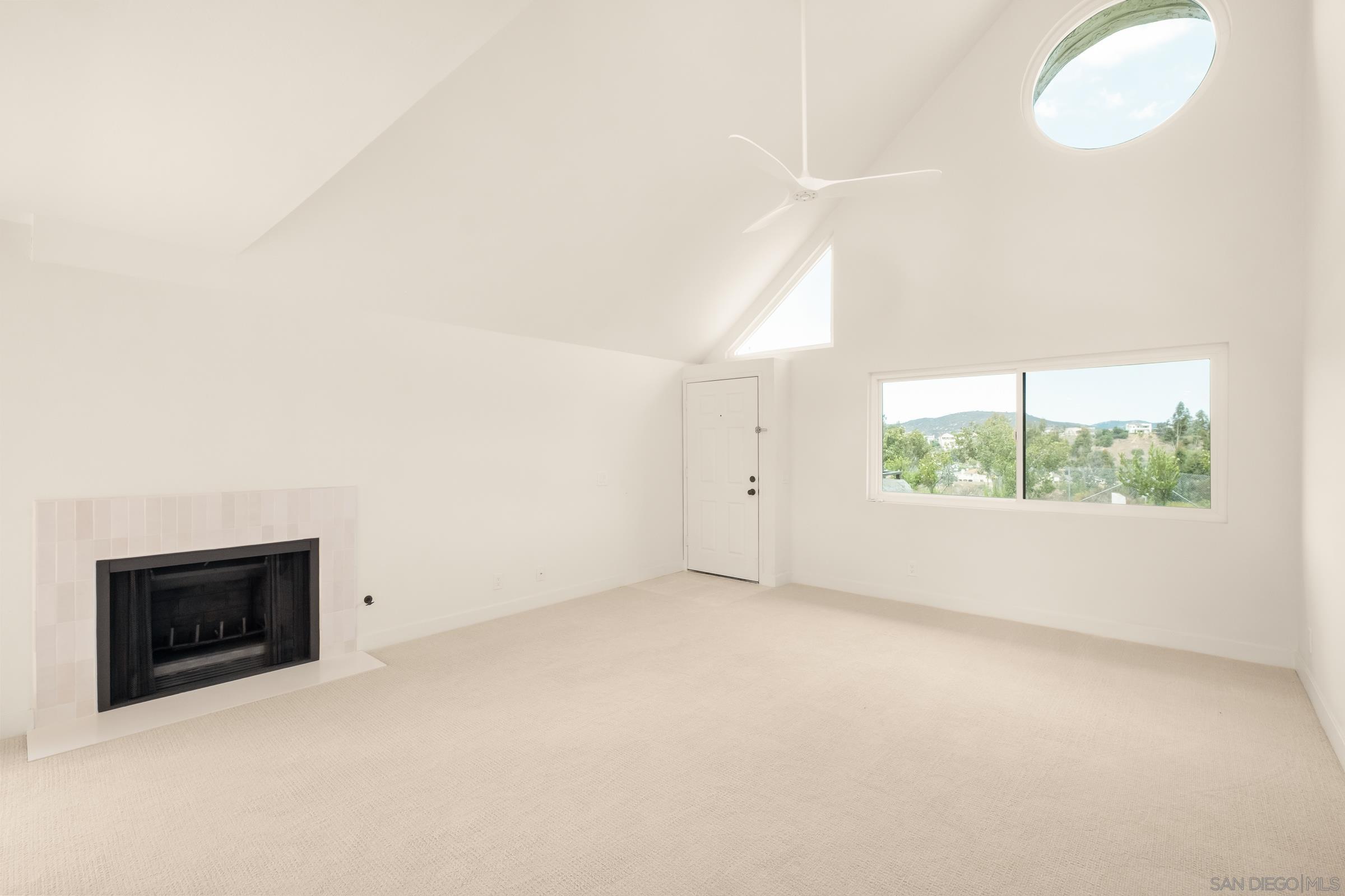 Detail Gallery Image 5 of 31 For 17925  Caminito Pinero  #270,  San Diego,  CA 92128 - 1 Beds | 1 Baths