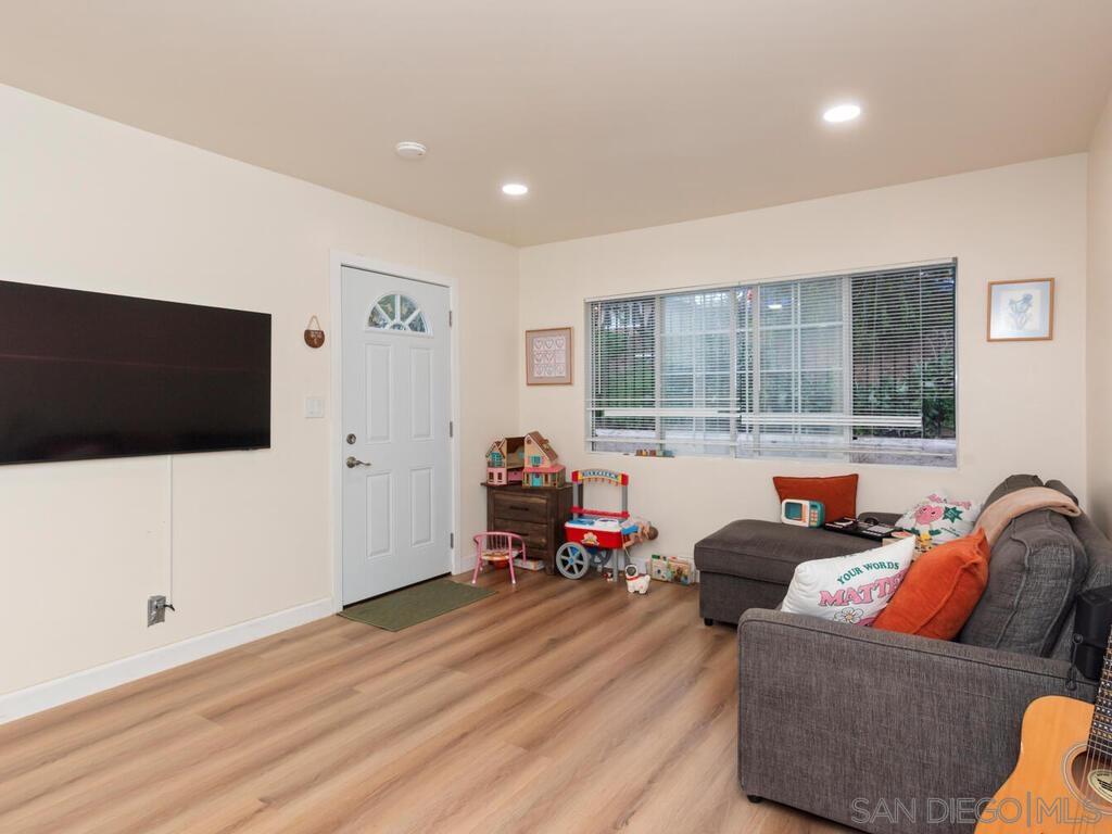 Detail Gallery Image 19 of 36 For 1019-33  Chestnut St, Escondido,  CA 92025 - – Beds | – Baths