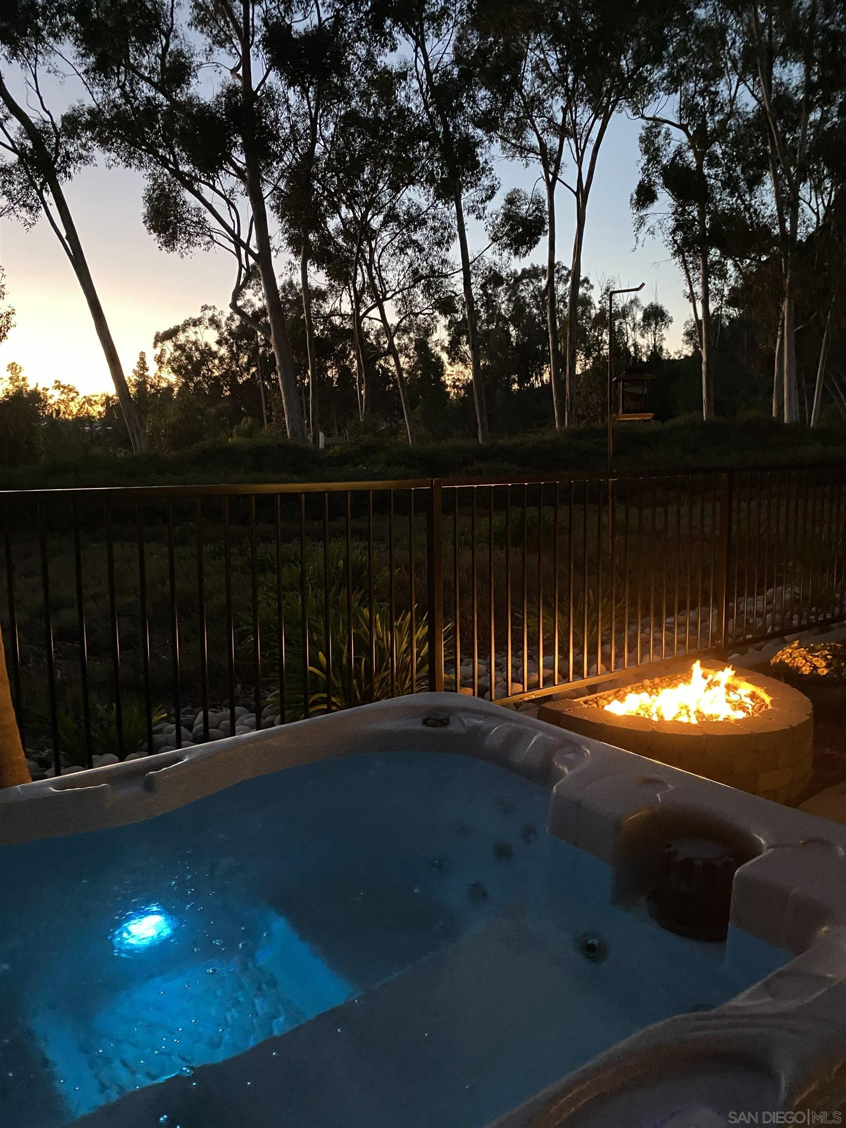 Detail Gallery Image 33 of 49 For 10884  Caminito Colorado, San Diego,  CA 92131 - 3 Beds | 2/1 Baths