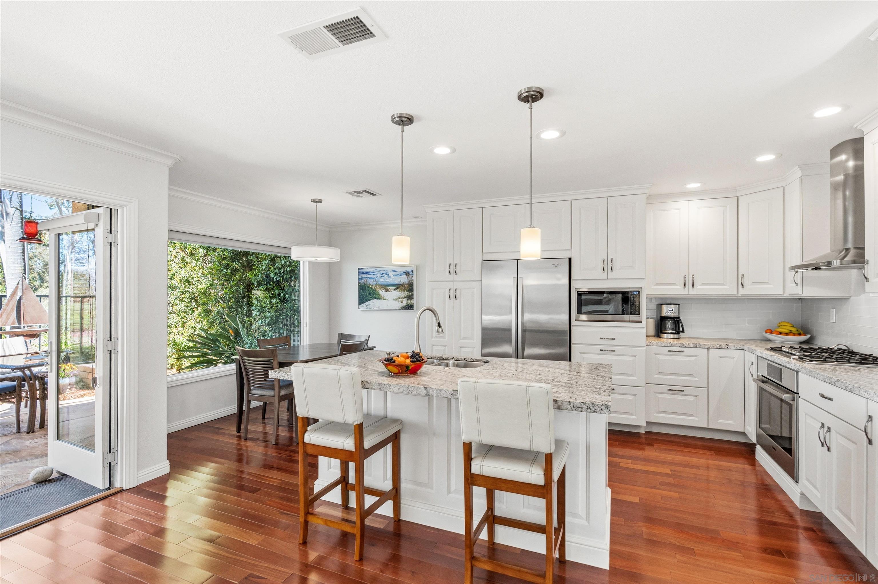 Detail Gallery Image 9 of 48 For 10884  Caminito Colorado, San Diego,  CA 92131 - 3 Beds | 2/1 Baths