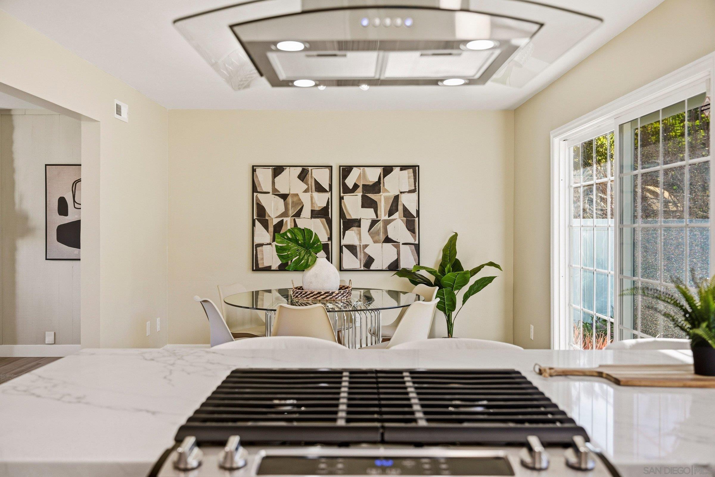 Detail Gallery Image 16 of 30 For 8637  Jenny Avenue, San Diego,  CA 92123 - 3 Beds | 2 Baths