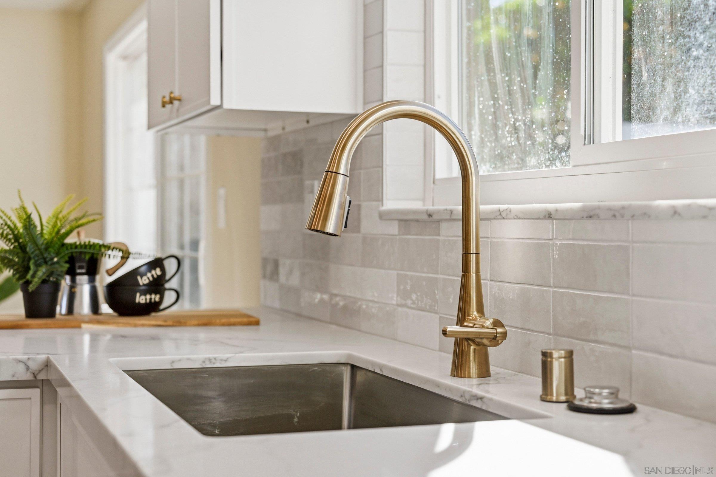 Detail Gallery Image 17 of 30 For 8637  Jenny Avenue, San Diego,  CA 92123 - 3 Beds | 2 Baths