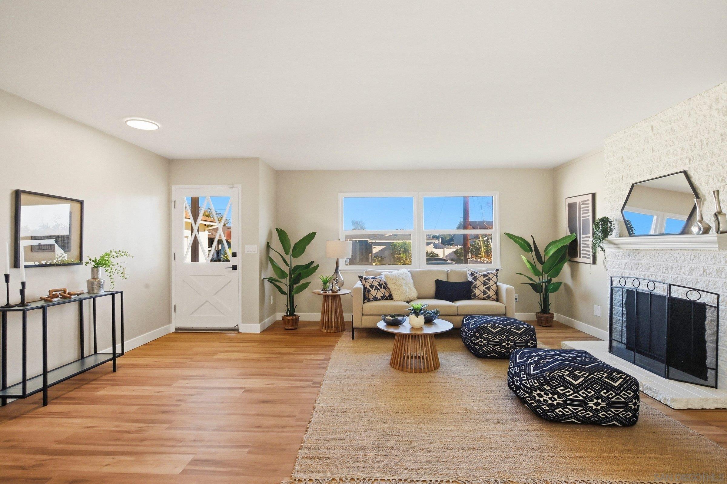 Detail Gallery Image 3 of 30 For 8637  Jenny Avenue, San Diego,  CA 92123 - 3 Beds | 2 Baths