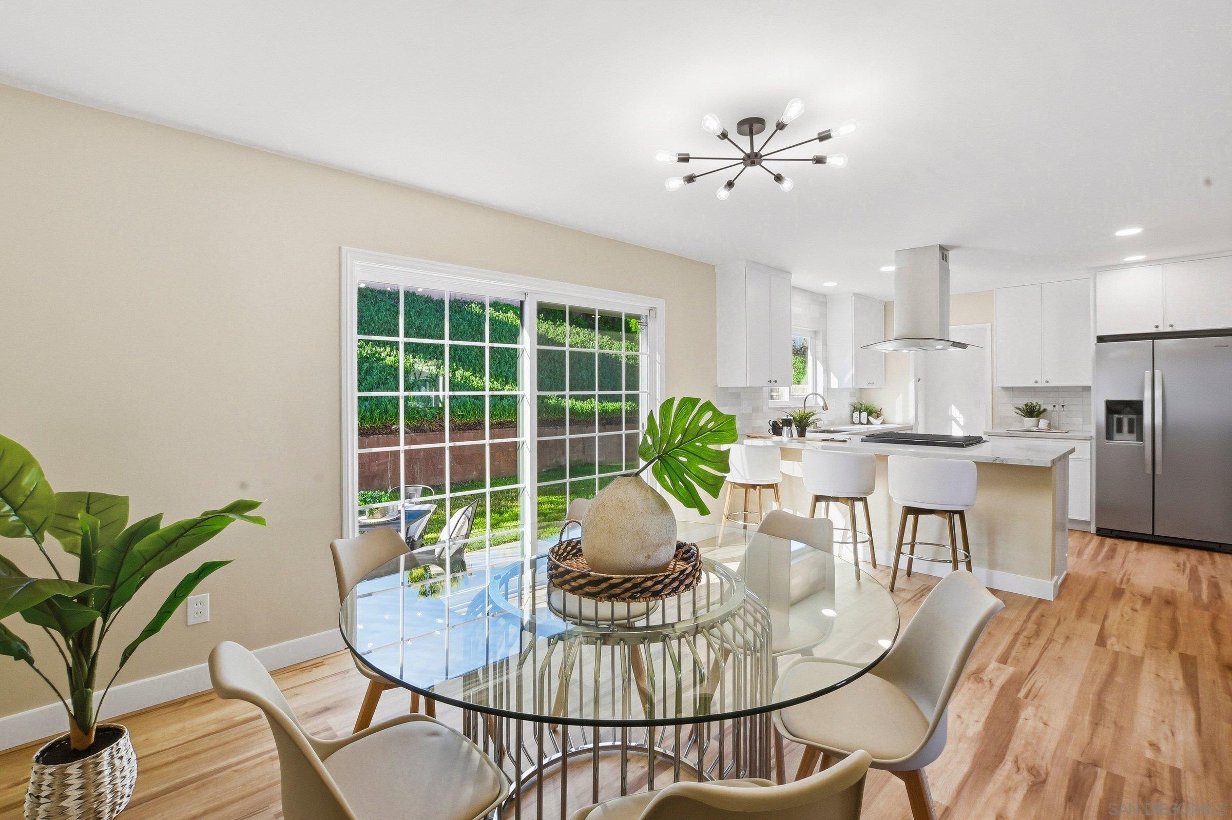 Detail Gallery Image 7 of 30 For 8637  Jenny Avenue, San Diego,  CA 92123 - 3 Beds | 2 Baths