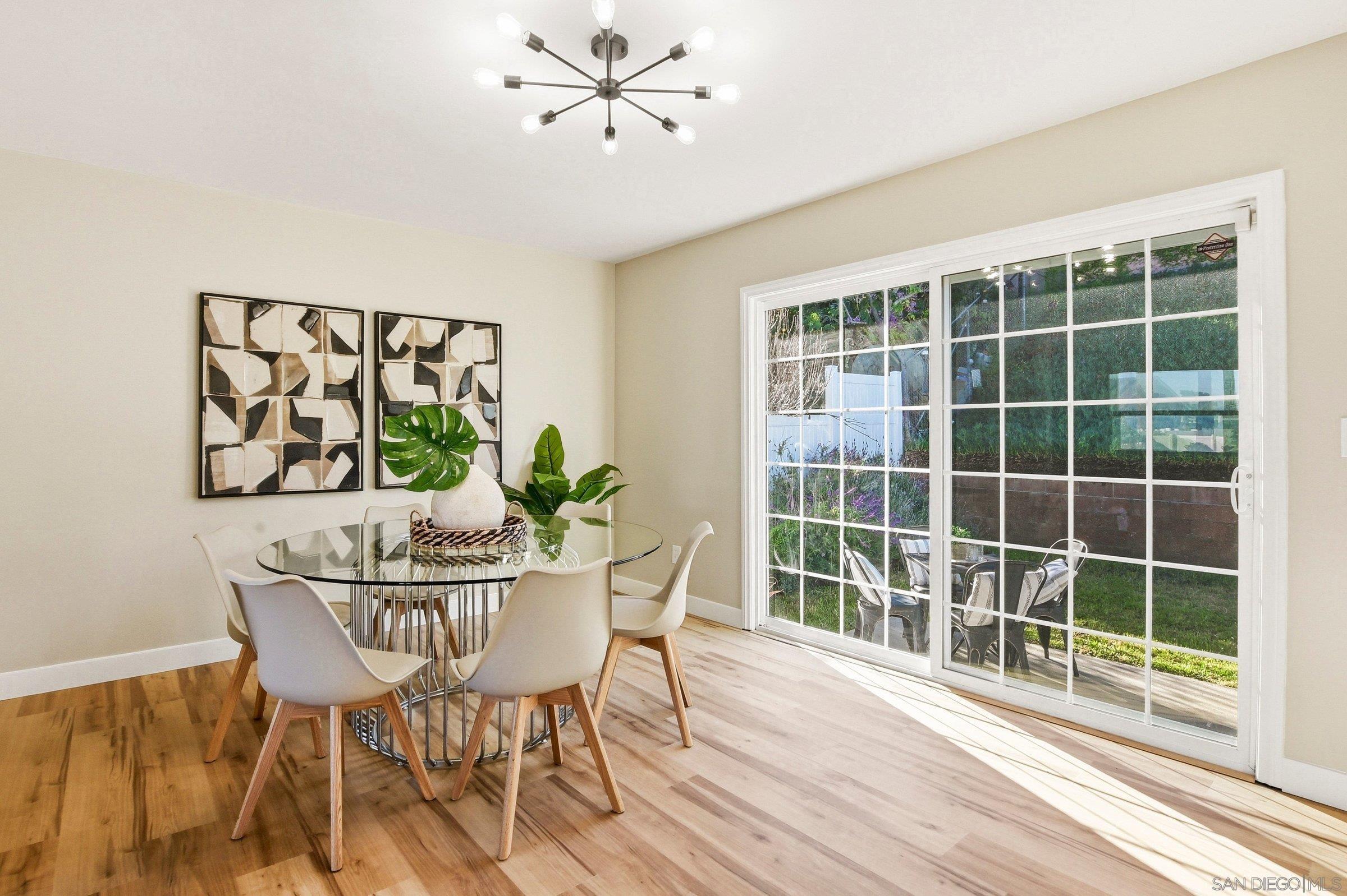 Detail Gallery Image 8 of 30 For 8637  Jenny Avenue, San Diego,  CA 92123 - 3 Beds | 2 Baths