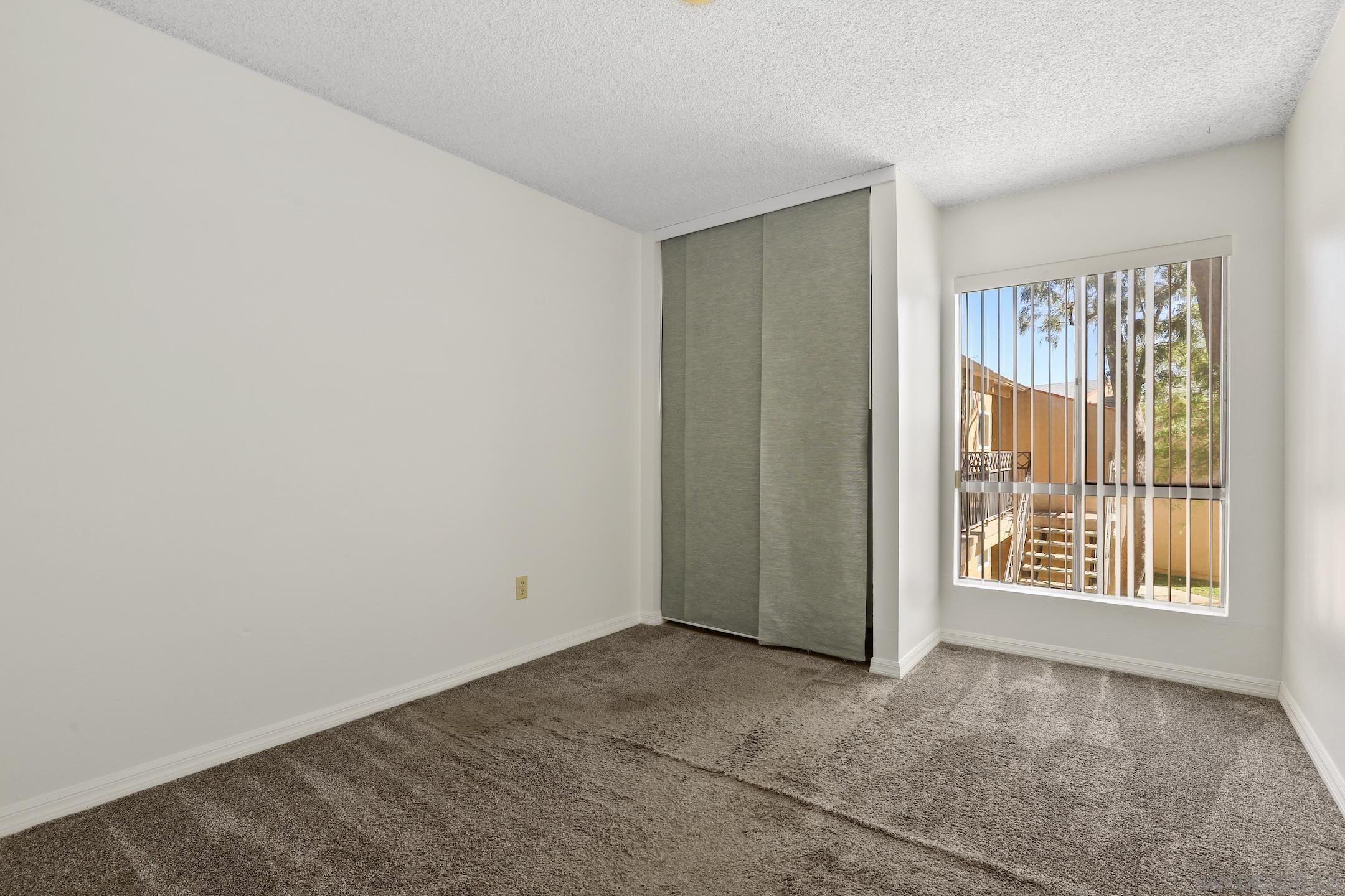 Detail Gallery Image 13 of 29 For 10331  Lindley Ave  #266,  Porter Ranch,  CA 91326 - 3 Beds | 2 Baths