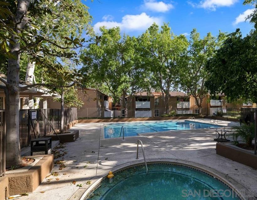 Detail Gallery Image 25 of 29 For 10331  Lindley Ave  #266,  Porter Ranch,  CA 91326 - 3 Beds | 2 Baths