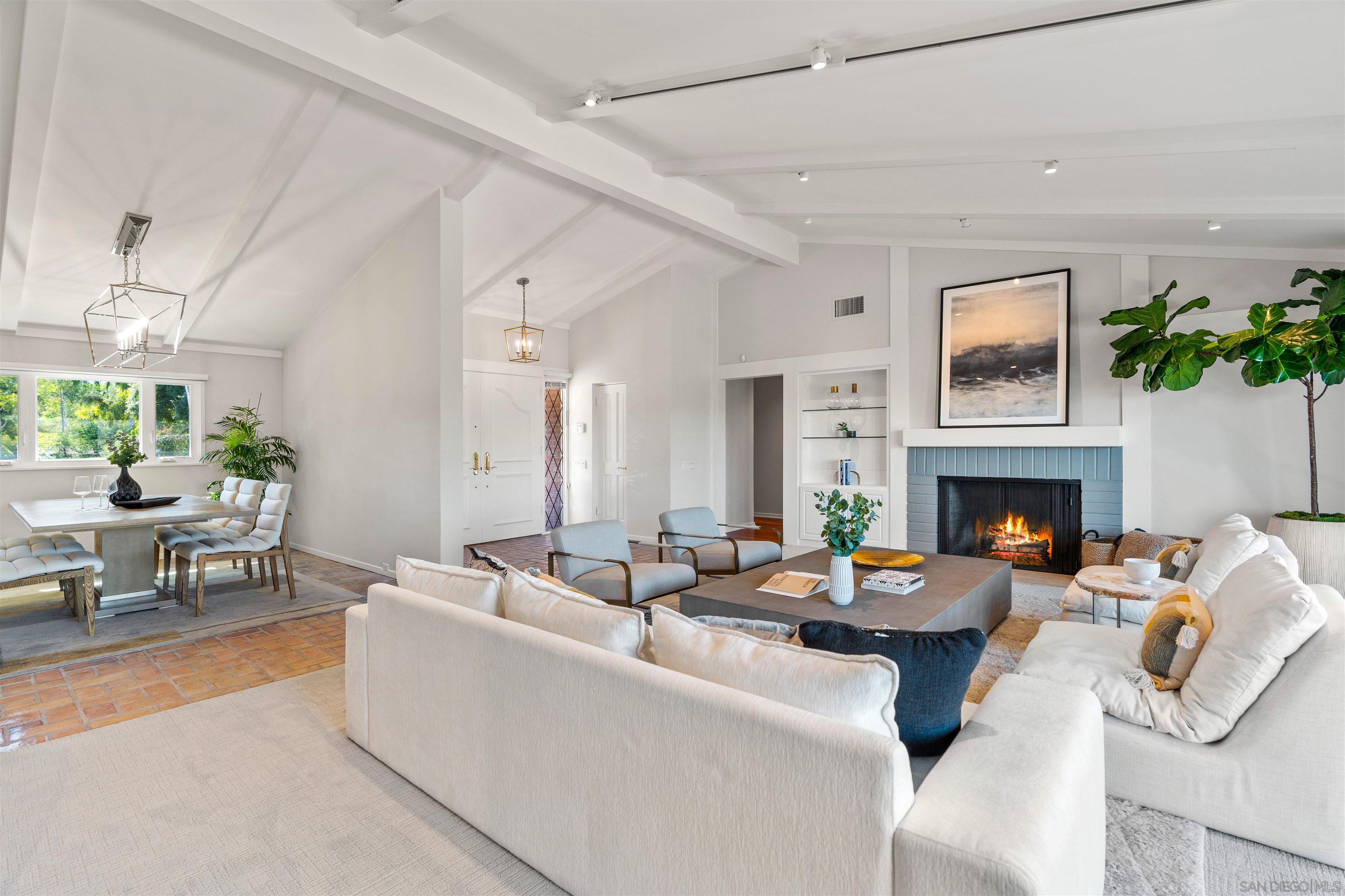 Detail Gallery Image 13 of 53 For 16032  Puerta Del Sol, Rancho Santa Fe,  CA 92067 - 4 Beds | 3 Baths