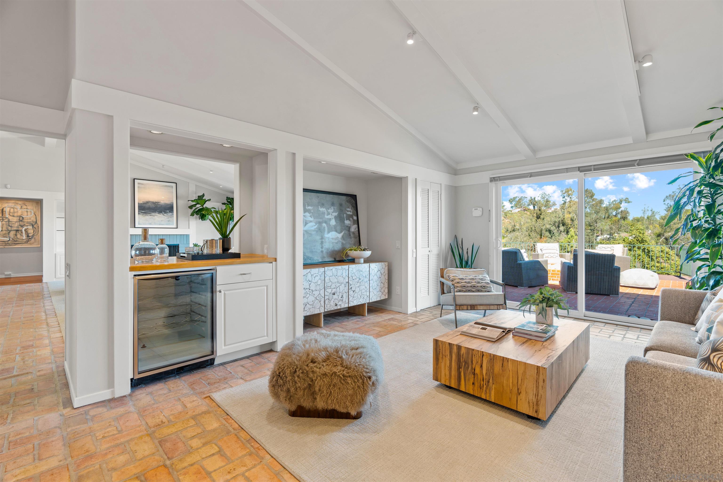 Detail Gallery Image 16 of 53 For 16032  Puerta Del Sol, Rancho Santa Fe,  CA 92067 - 4 Beds | 3 Baths