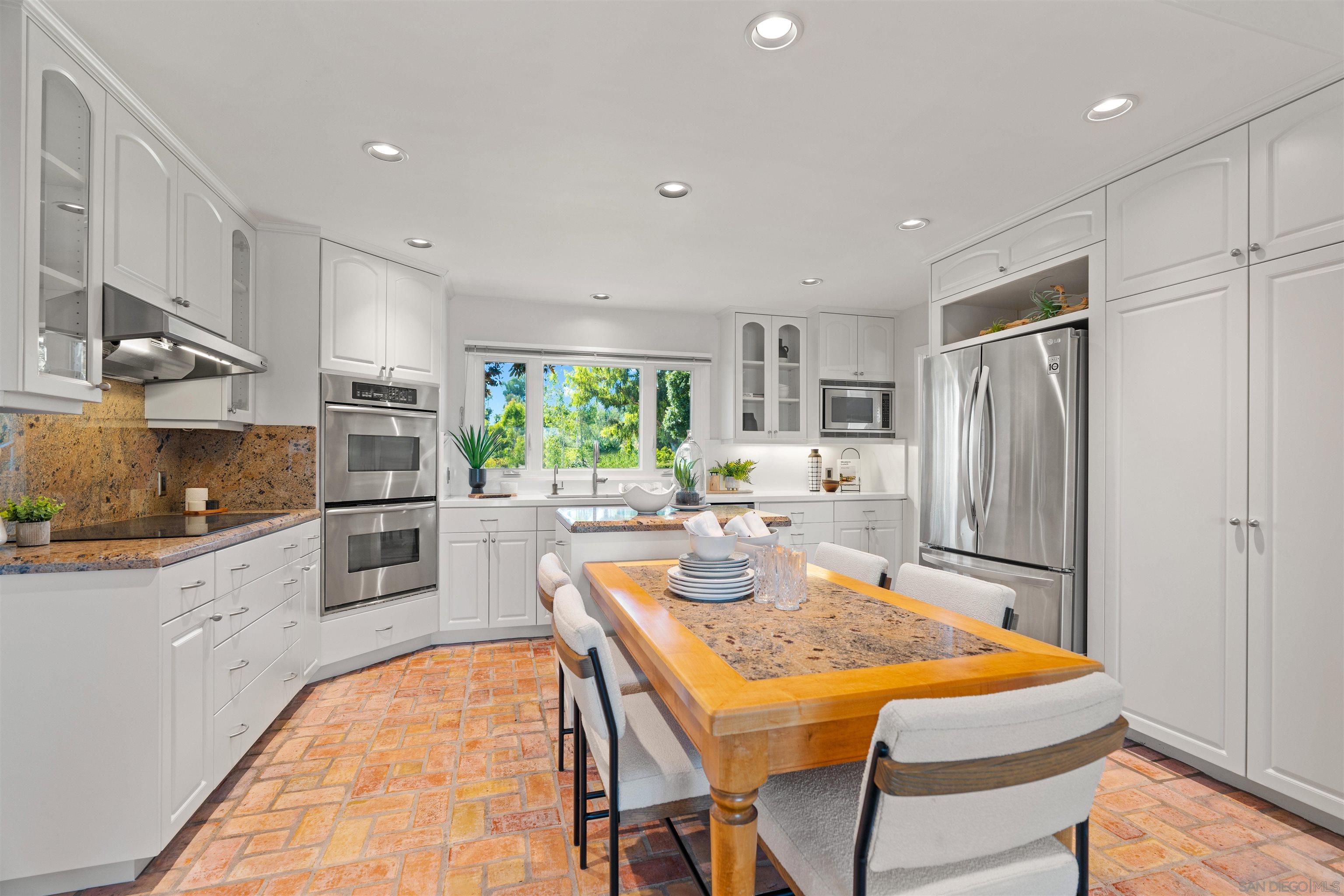 Detail Gallery Image 18 of 53 For 16032  Puerta Del Sol, Rancho Santa Fe,  CA 92067 - 4 Beds | 3 Baths