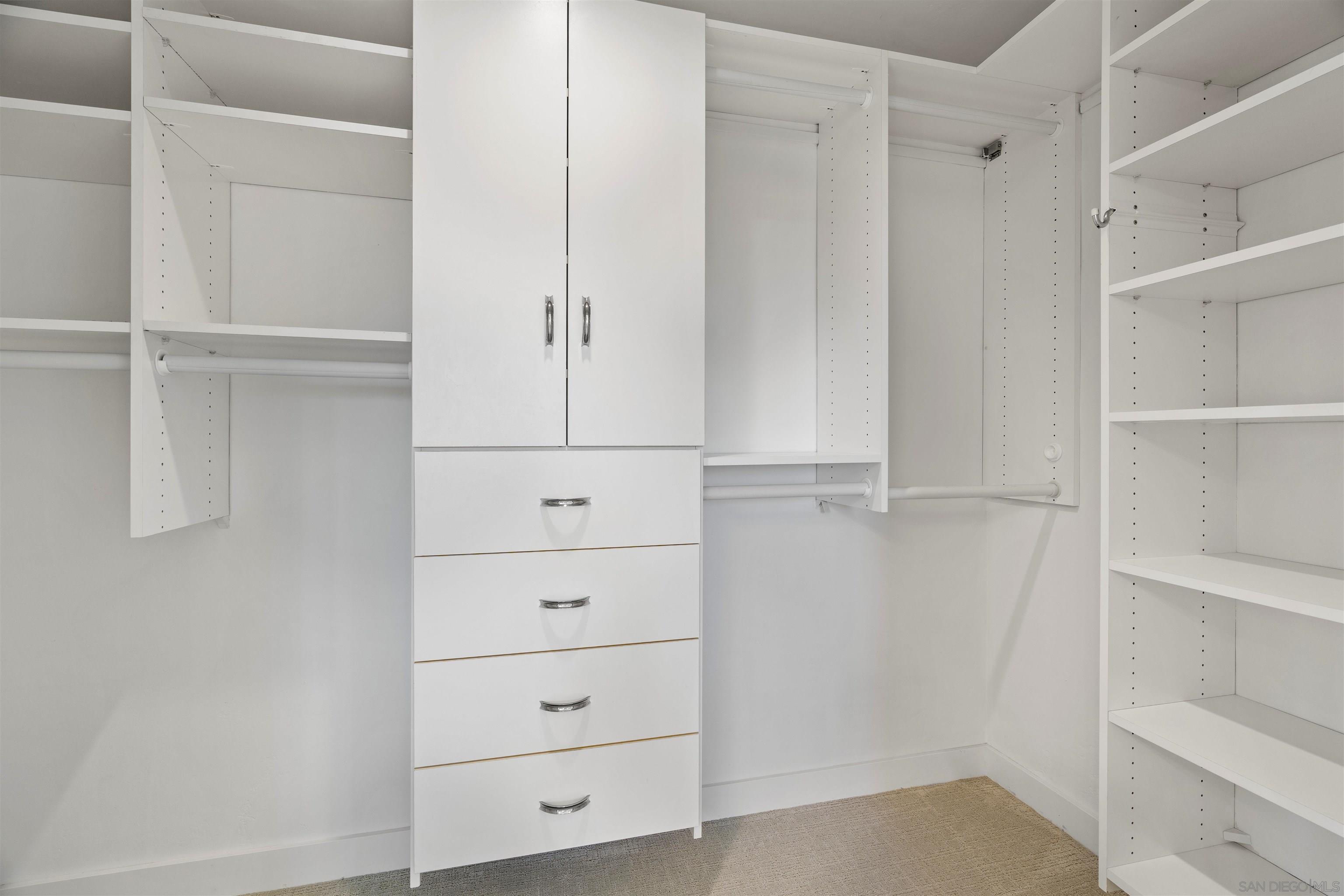 Detail Gallery Image 29 of 53 For 16032  Puerta Del Sol, Rancho Santa Fe,  CA 92067 - 4 Beds | 3 Baths