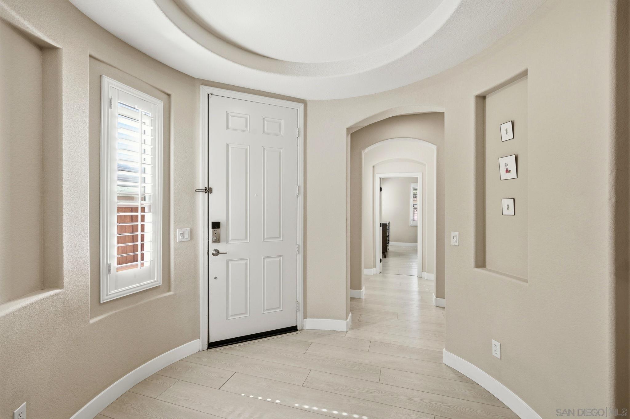 Detail Gallery Image 14 of 51 For 1811  Crossroads, Chula Vista,  CA 91915 - 4 Beds | 3 Baths