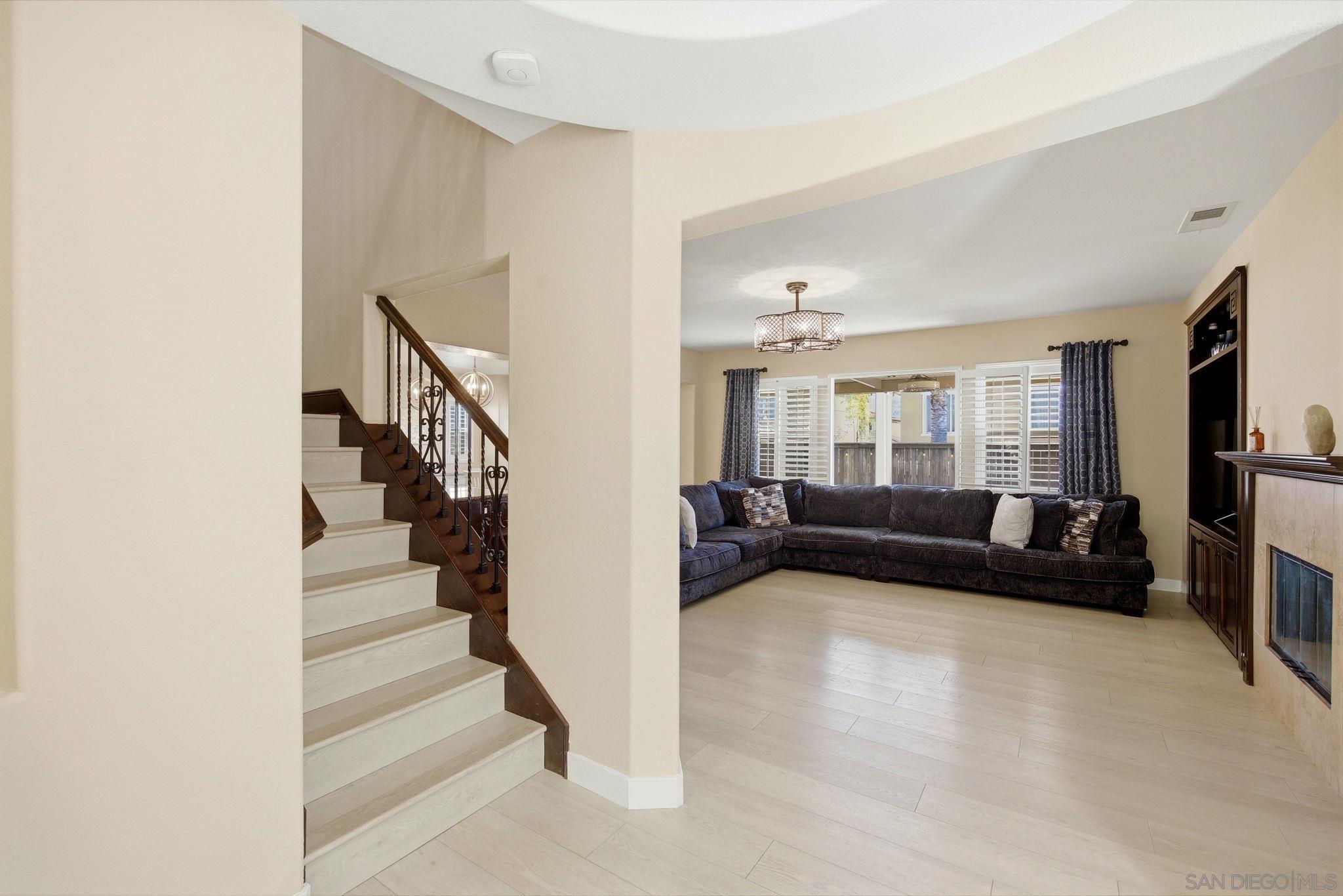 Detail Gallery Image 16 of 51 For 1811  Crossroads, Chula Vista,  CA 91915 - 4 Beds | 3 Baths