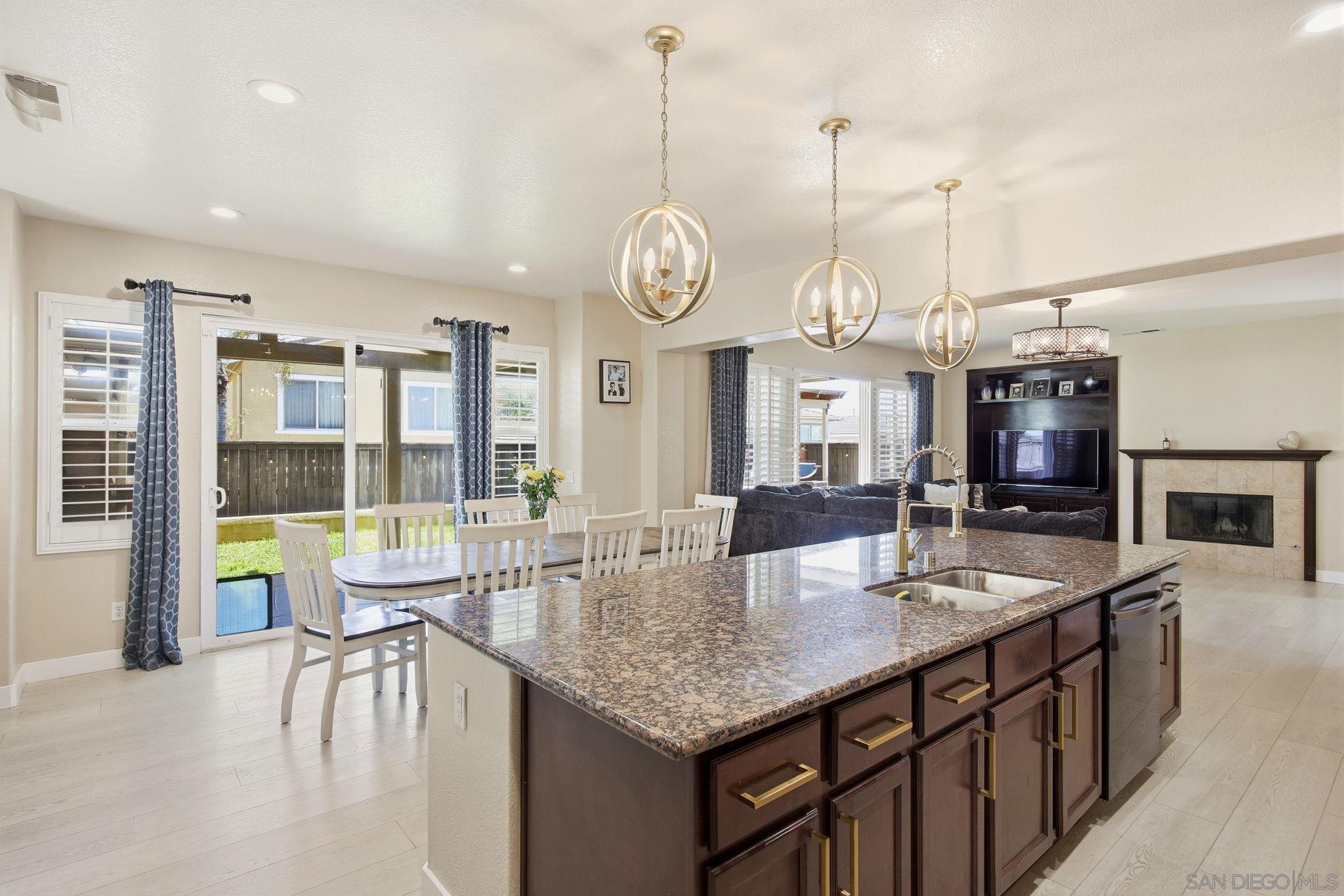 Detail Gallery Image 24 of 51 For 1811  Crossroads, Chula Vista,  CA 91915 - 4 Beds | 3 Baths