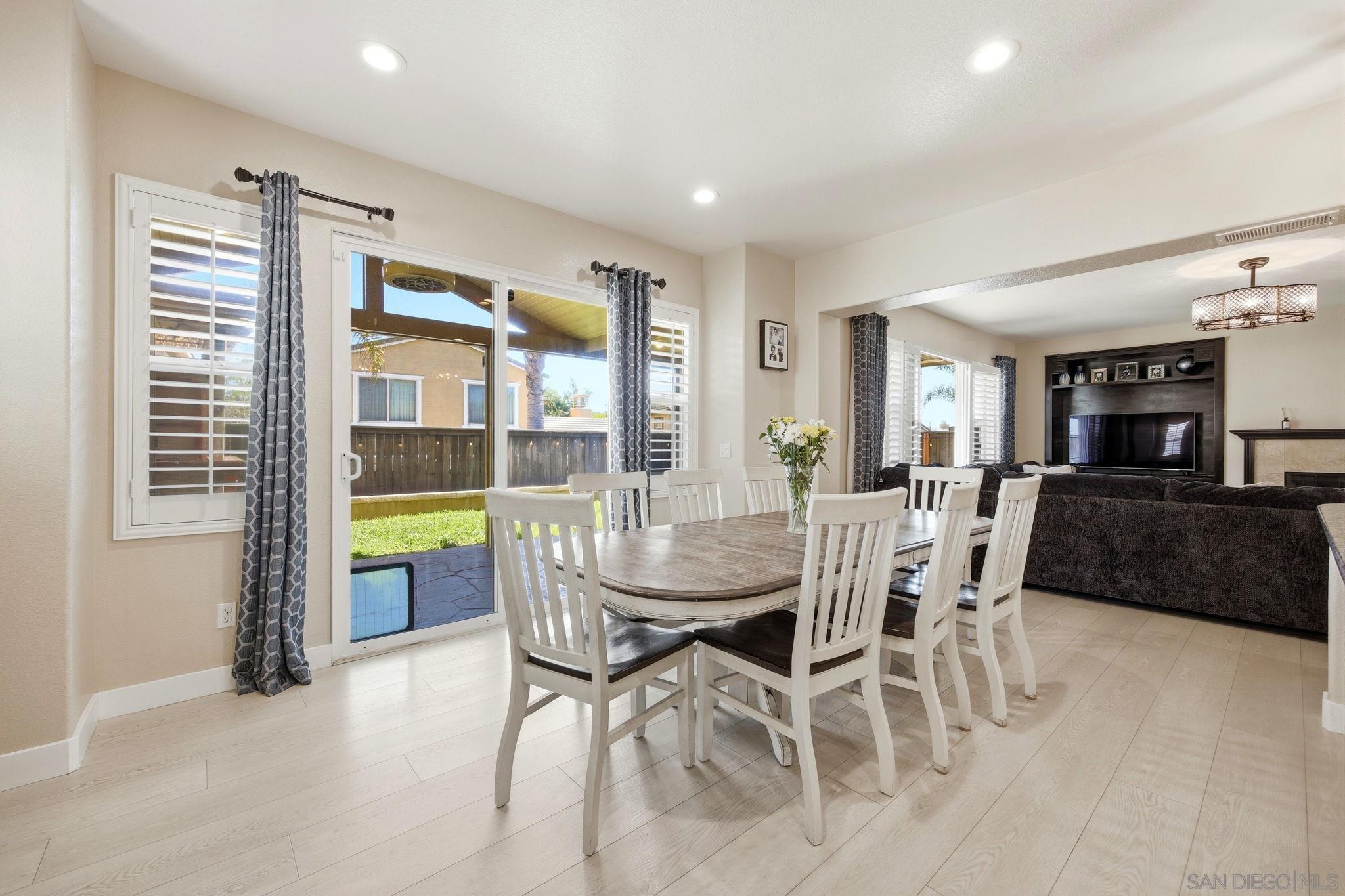 Detail Gallery Image 26 of 51 For 1811  Crossroads, Chula Vista,  CA 91915 - 4 Beds | 3 Baths