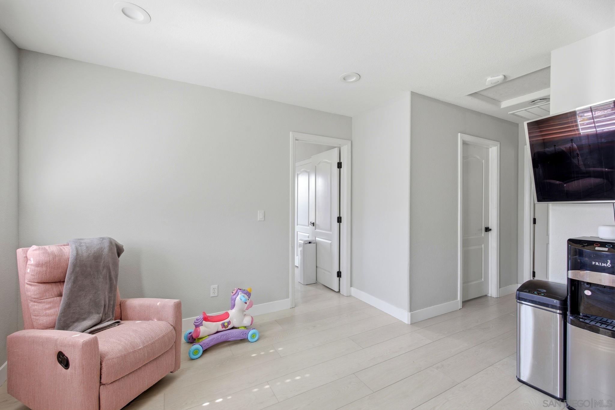 Detail Gallery Image 38 of 51 For 1811  Crossroads, Chula Vista,  CA 91915 - 4 Beds | 3 Baths