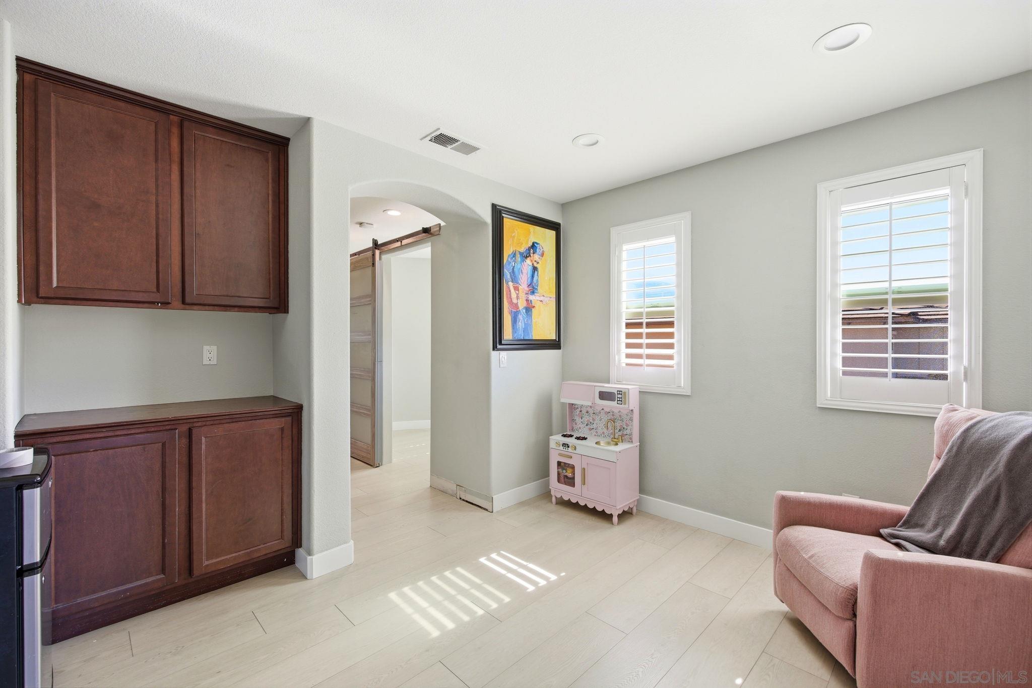 Detail Gallery Image 39 of 51 For 1811  Crossroads, Chula Vista,  CA 91915 - 4 Beds | 3 Baths