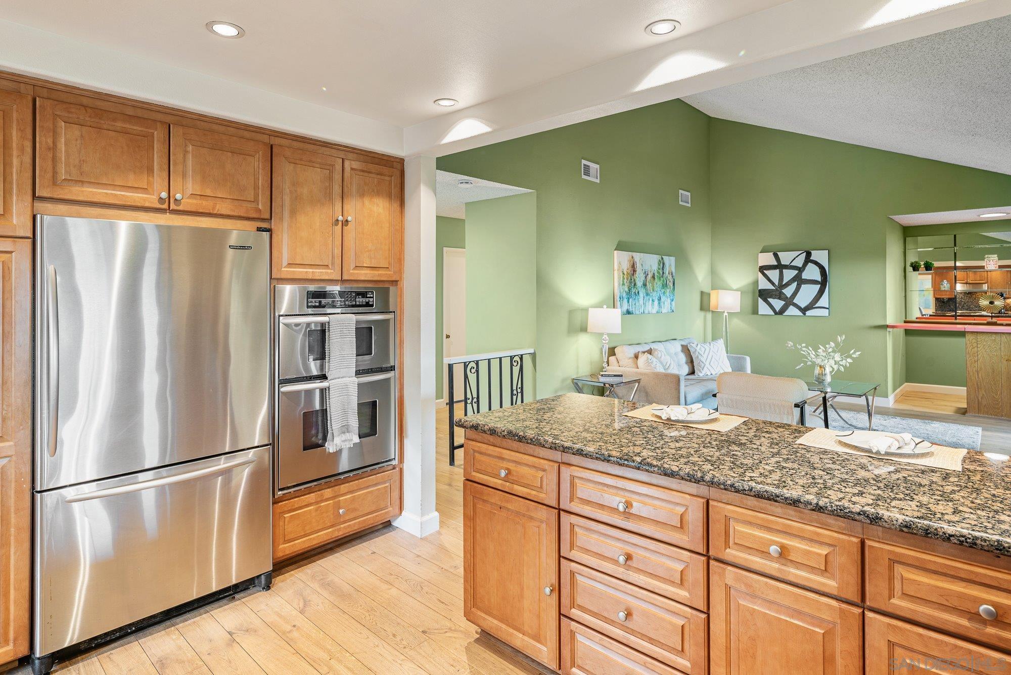 Detail Gallery Image 18 of 55 For 7945  Shadow Hill Dr, La Mesa,  CA 91941 - 3 Beds | 2 Baths