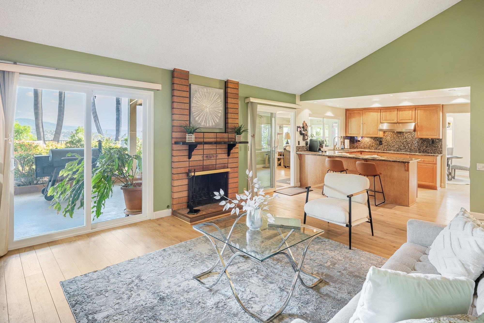 Detail Gallery Image 22 of 55 For 7945  Shadow Hill Dr, La Mesa,  CA 91941 - 3 Beds | 2 Baths