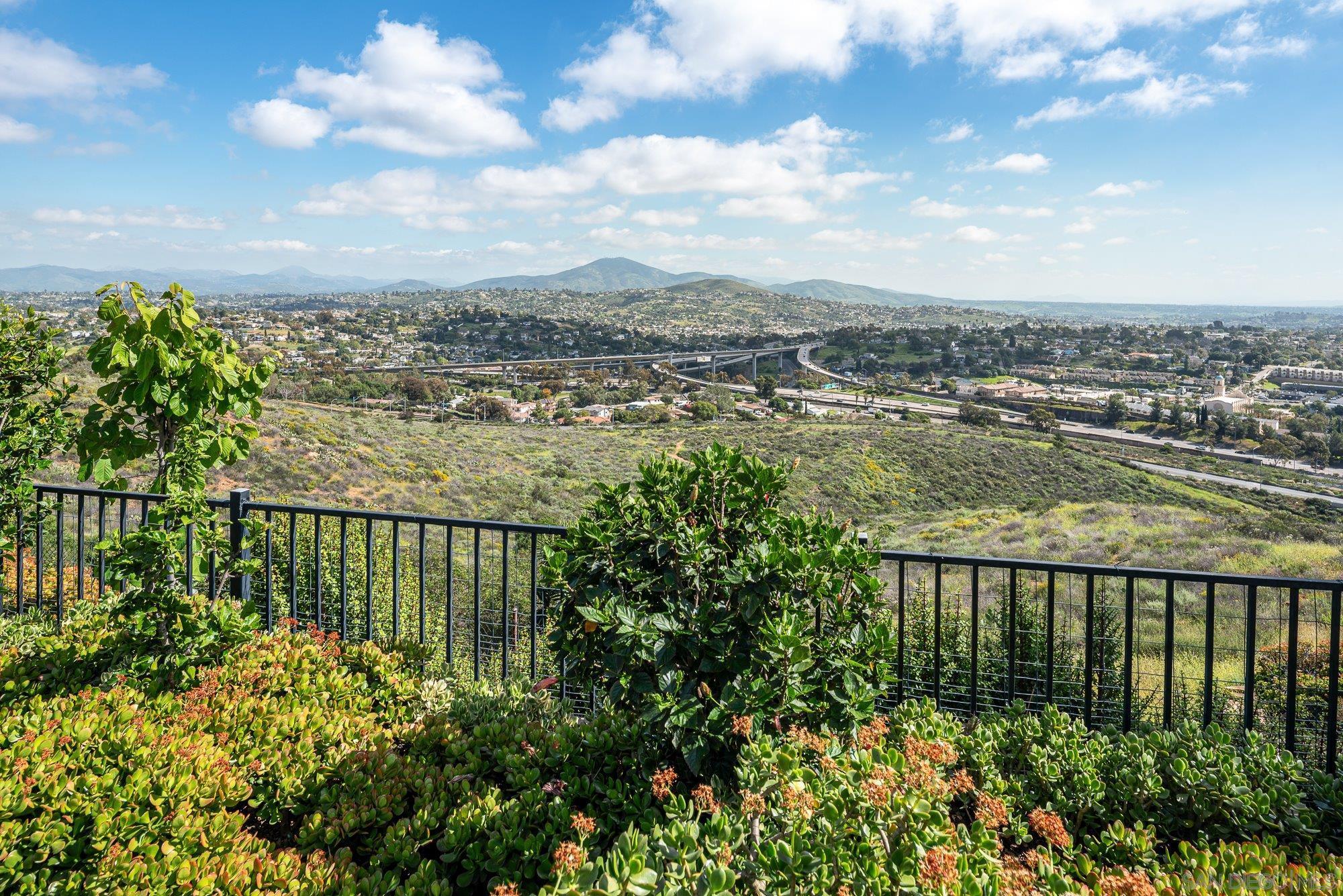 Detail Gallery Image 36 of 55 For 7945  Shadow Hill Dr, La Mesa,  CA 91941 - 3 Beds | 2 Baths