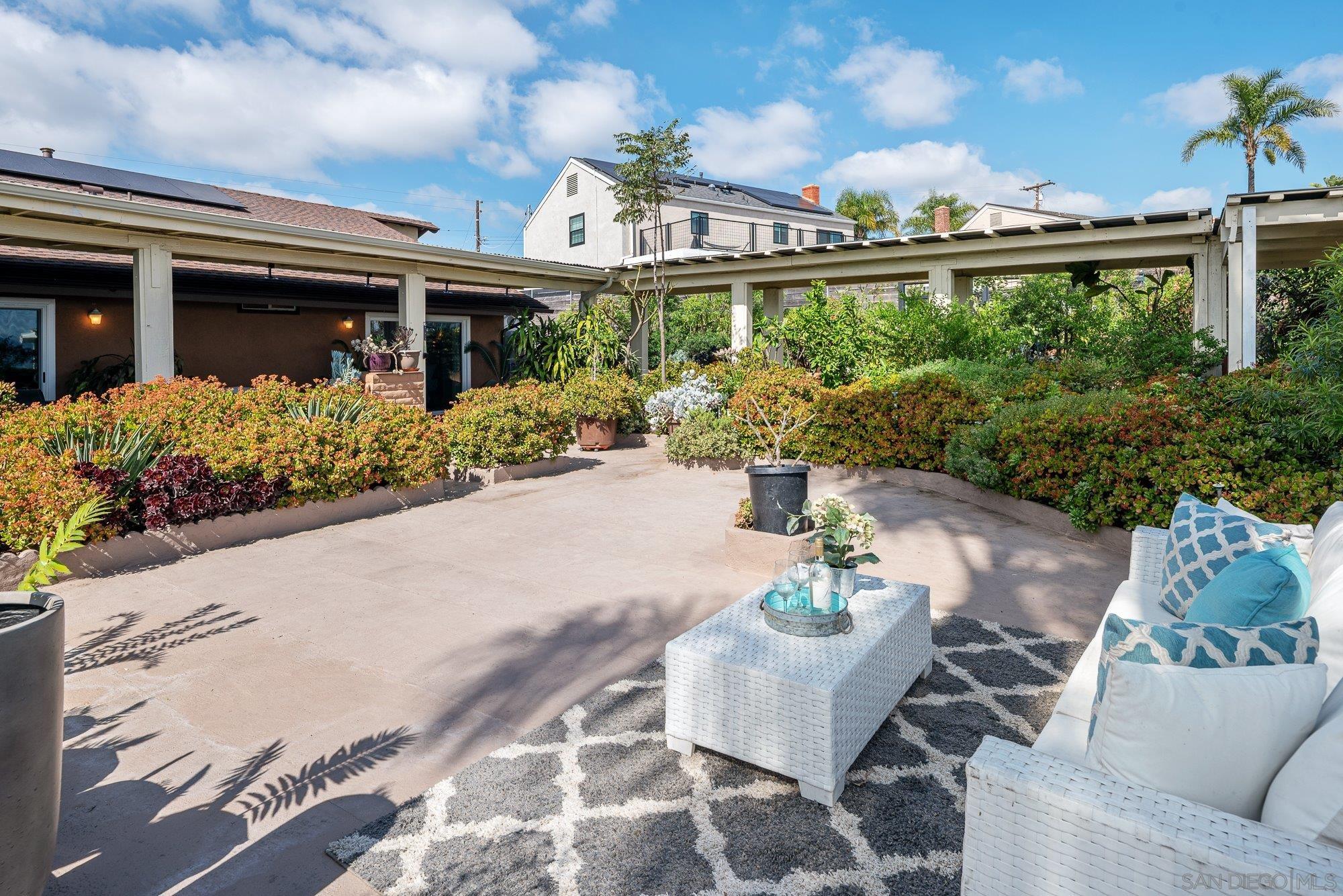 Detail Gallery Image 40 of 55 For 7945  Shadow Hill Dr, La Mesa,  CA 91941 - 3 Beds | 2 Baths