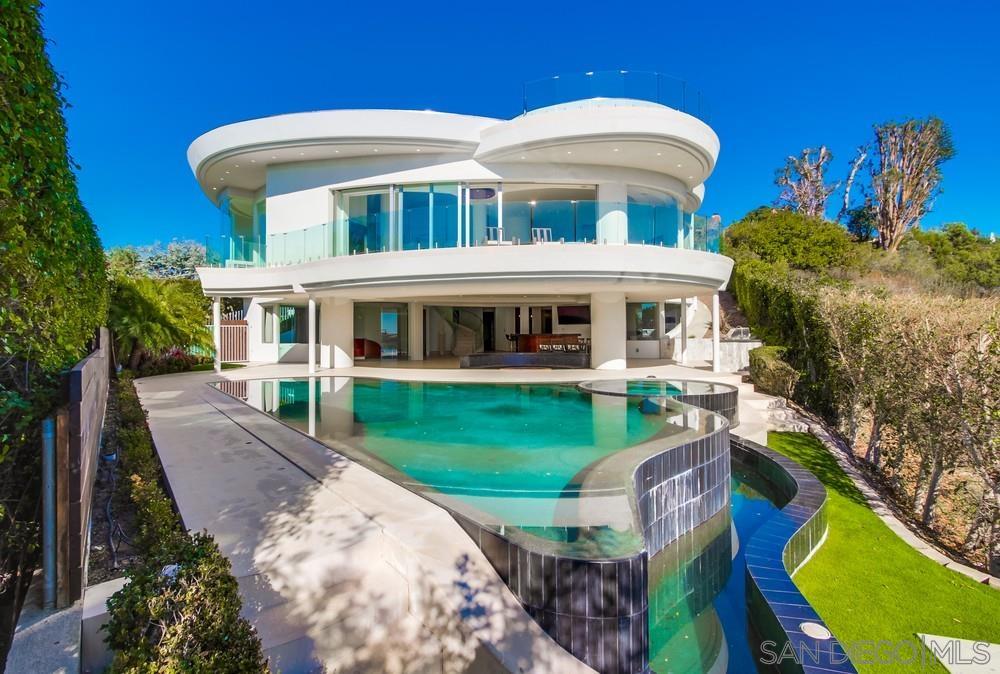 Detail Gallery Image 2 of 62 For 6125  Terryhill Dr, La Jolla,  CA 92037 - 5 Beds | 6/1 Baths