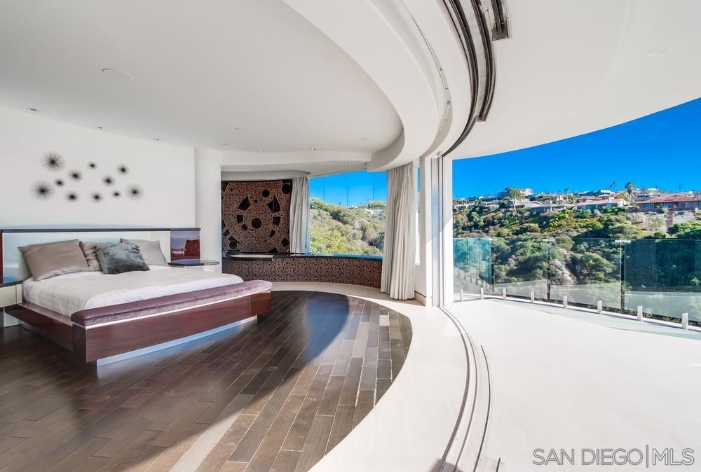 Detail Gallery Image 28 of 62 For 6125  Terryhill Dr, La Jolla,  CA 92037 - 5 Beds | 6/1 Baths