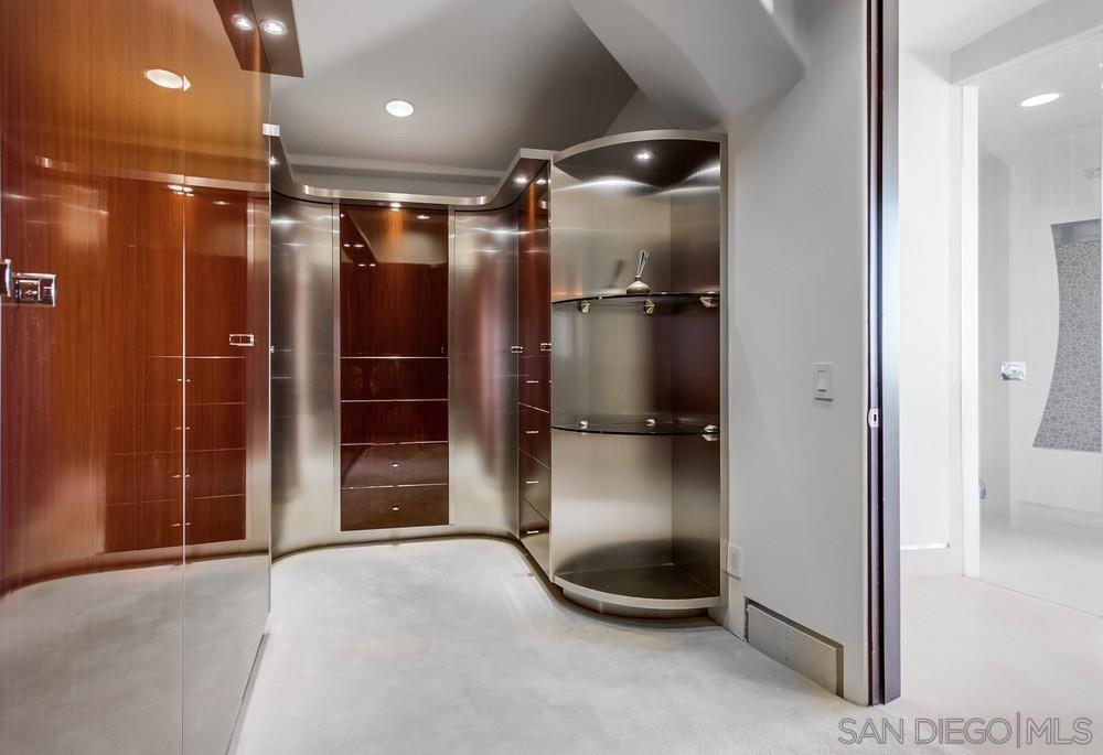 Detail Gallery Image 34 of 62 For 6125  Terryhill Dr, La Jolla,  CA 92037 - 5 Beds | 6/1 Baths