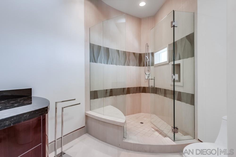 Detail Gallery Image 44 of 62 For 6125  Terryhill Dr, La Jolla,  CA 92037 - 5 Beds | 6/1 Baths