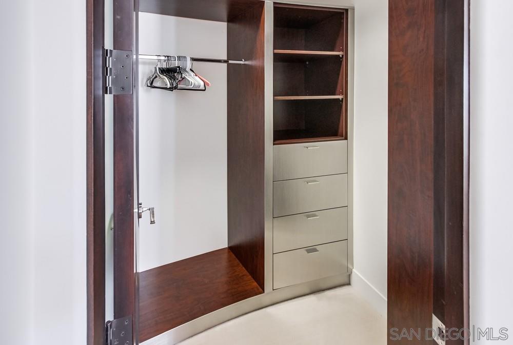 Detail Gallery Image 46 of 62 For 6125  Terryhill Dr, La Jolla,  CA 92037 - 5 Beds | 6/1 Baths