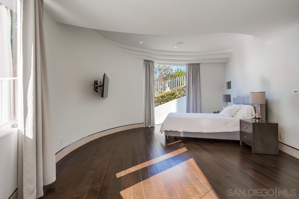 Detail Gallery Image 48 of 62 For 6125  Terryhill Dr, La Jolla,  CA 92037 - 5 Beds | 6/1 Baths