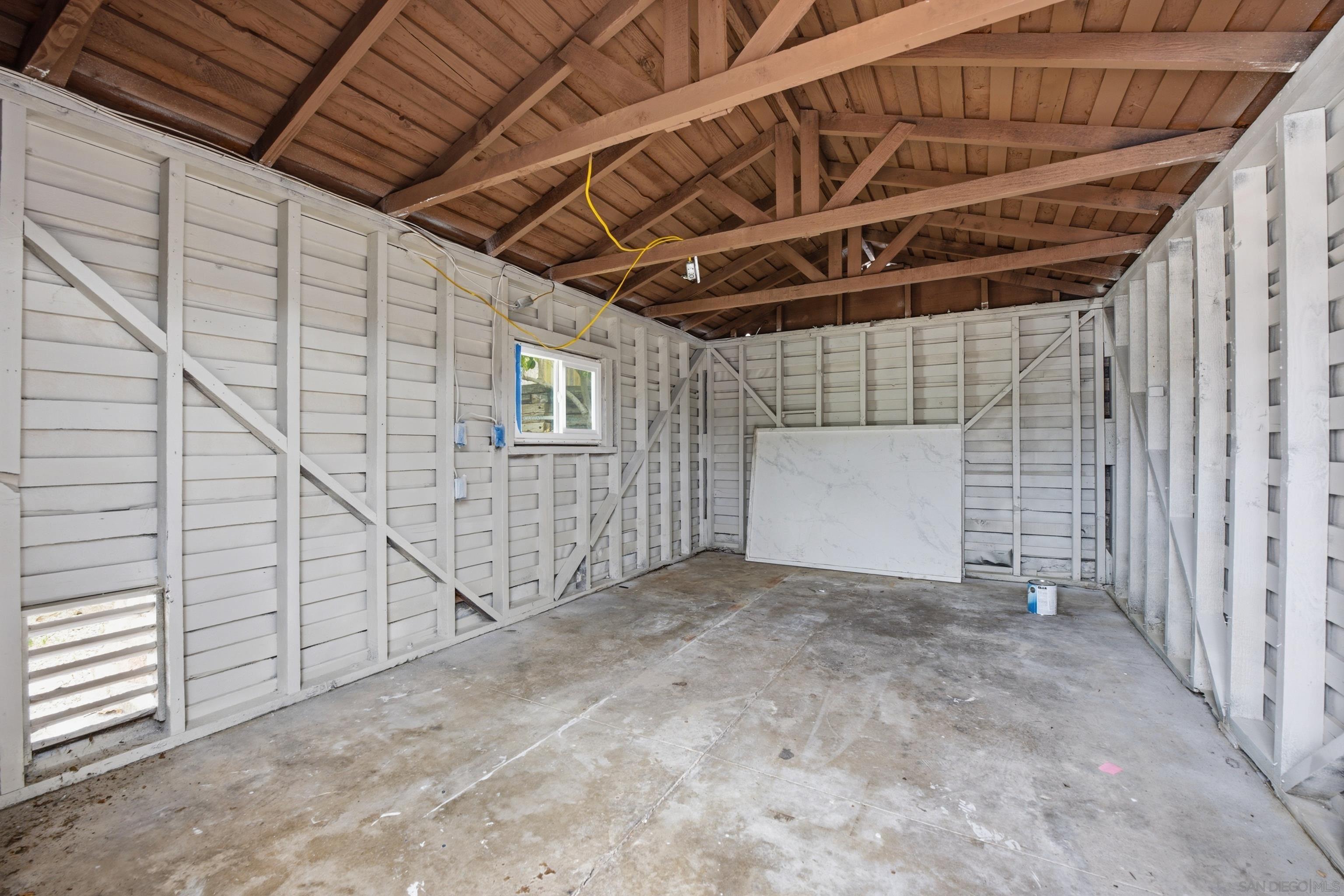 Detail Gallery Image 11 of 13 For 3542  Poe Street, San Diego,  CA 92106 - 2 Beds | 2 Baths