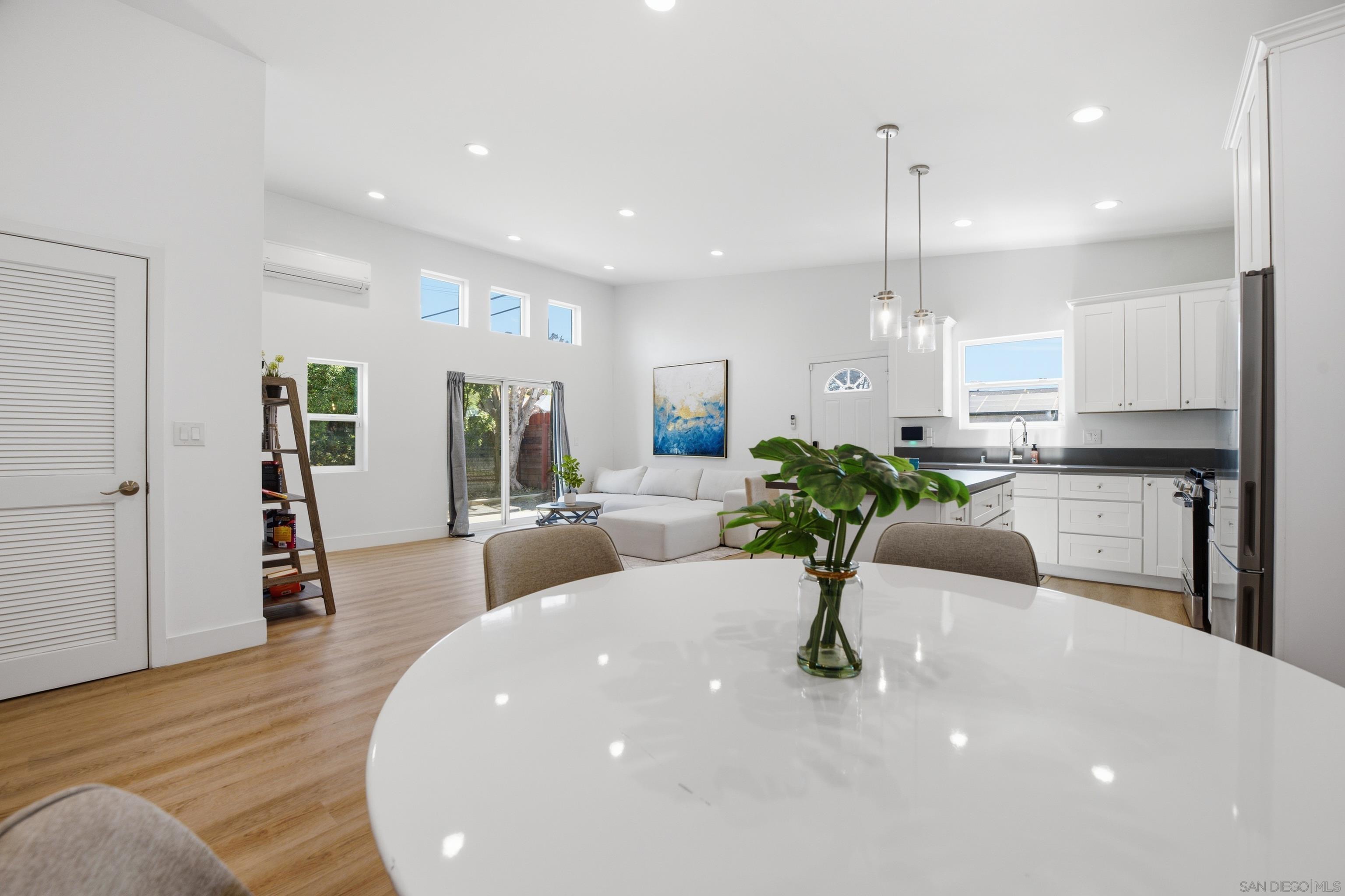 Detail Gallery Image 25 of 39 For 4003  Paula St, La Mesa,  CA 91941 - 5 Beds | 4/1 Baths