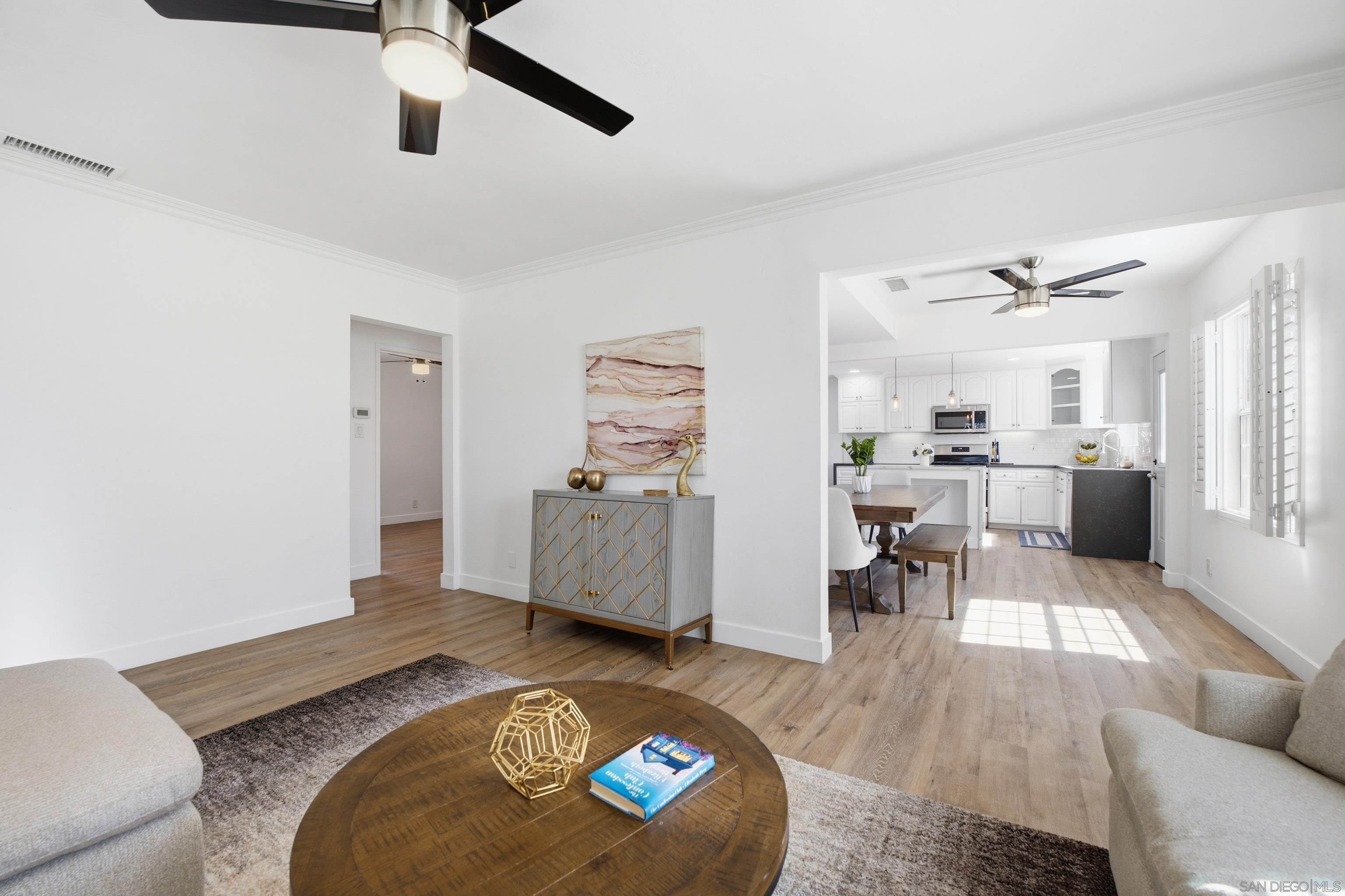 Detail Gallery Image 8 of 39 For 4003  Paula St, La Mesa,  CA 91941 - 5 Beds | 4/1 Baths