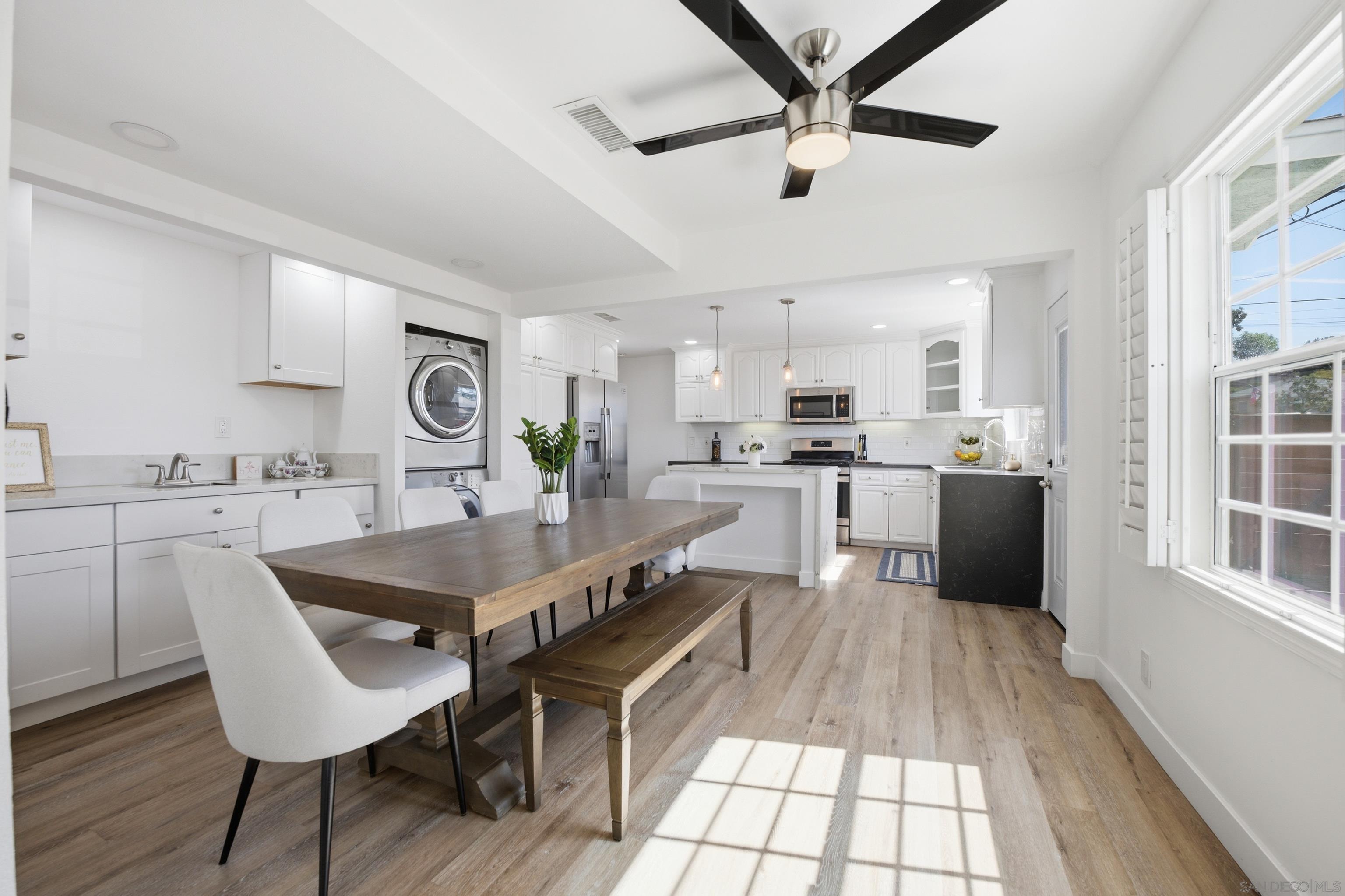 Detail Gallery Image 10 of 39 For 4003  Paula St, La Mesa,  CA 91941 - 5 Beds | 4/1 Baths