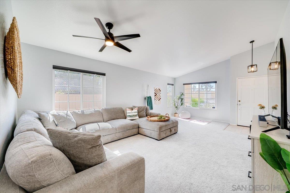 Detail Gallery Image 8 of 58 For 31950  via Tafalla, Temecula,  CA 92592 - 3 Beds | 2 Baths